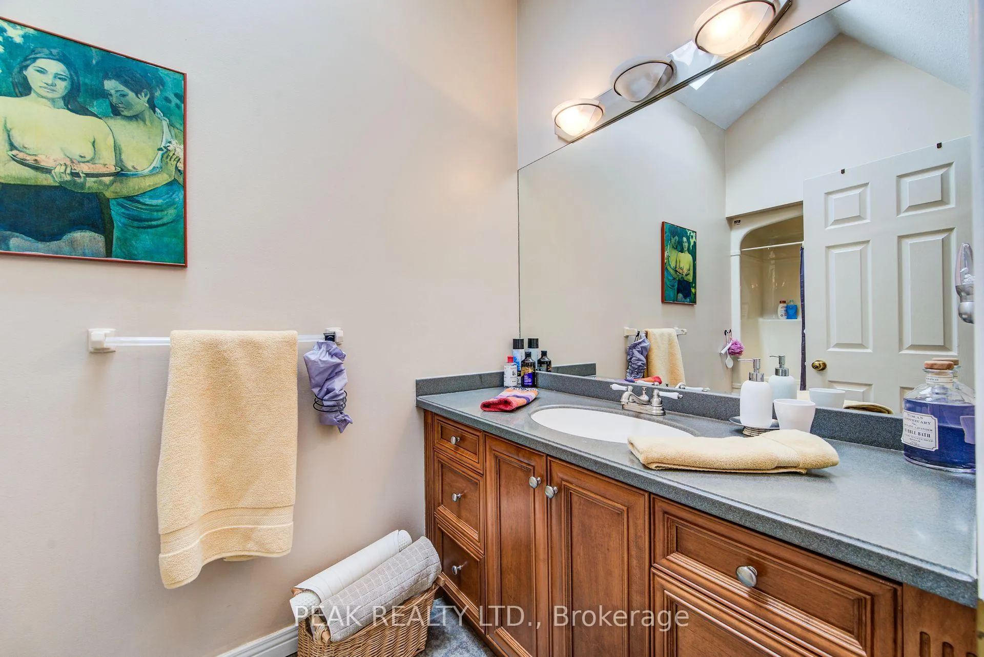 Photo 27 of 327 Wyecroft Boulevard, Waterloo — HOMEH