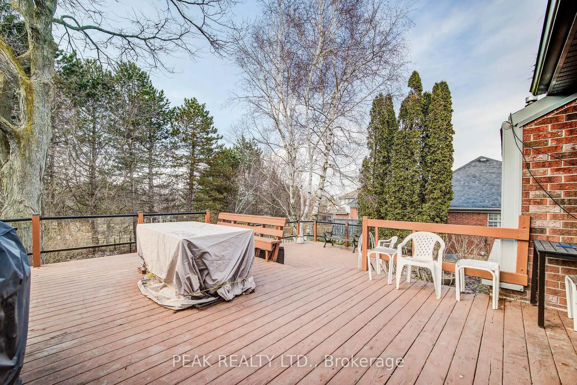 Photo 37 of 327 Wyecroft Boulevard, Waterloo — HOMEH