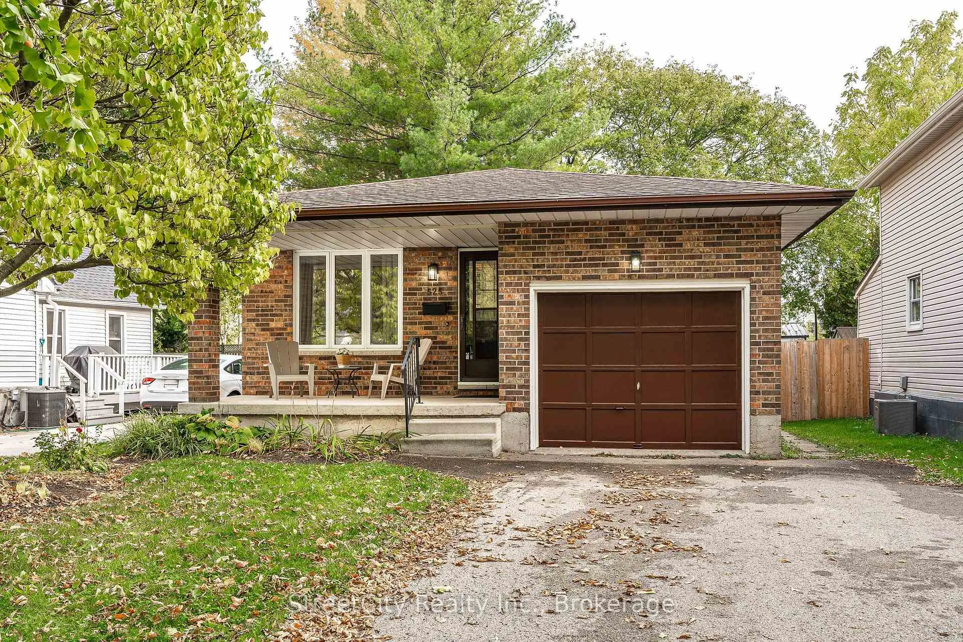 Photo 2 of 525 Albert Street E, Stratford — HOMEH