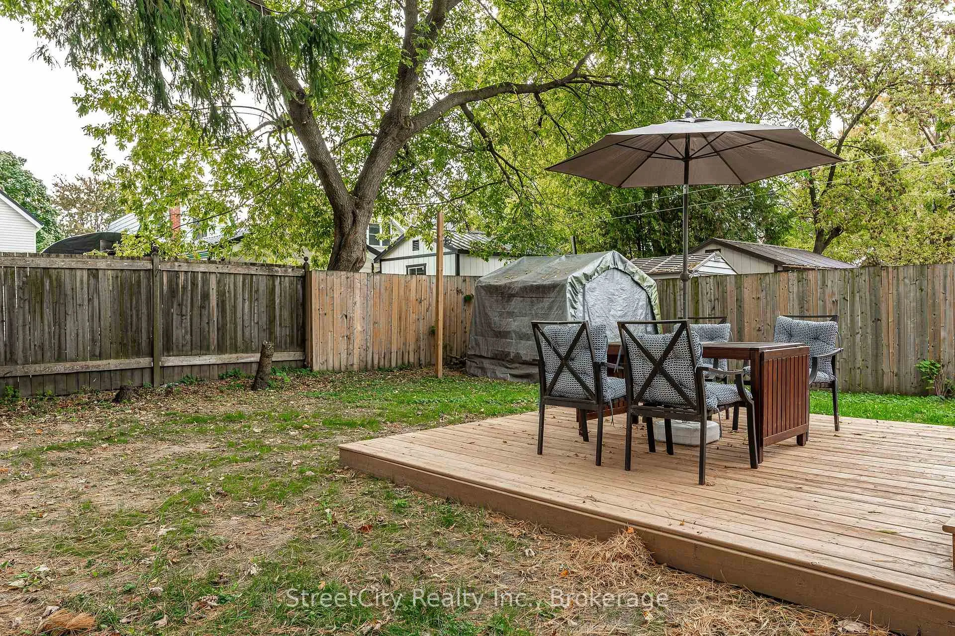 Photo 7 of 525 Albert Street E, Stratford — HOMEH