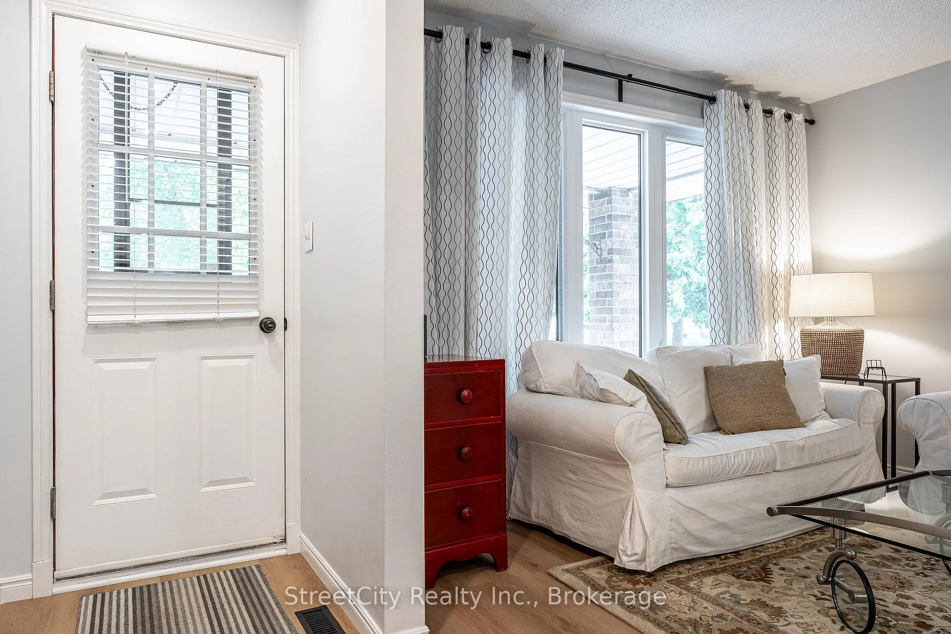 Photo 14 of 525 Albert Street E, Stratford — HOMEH