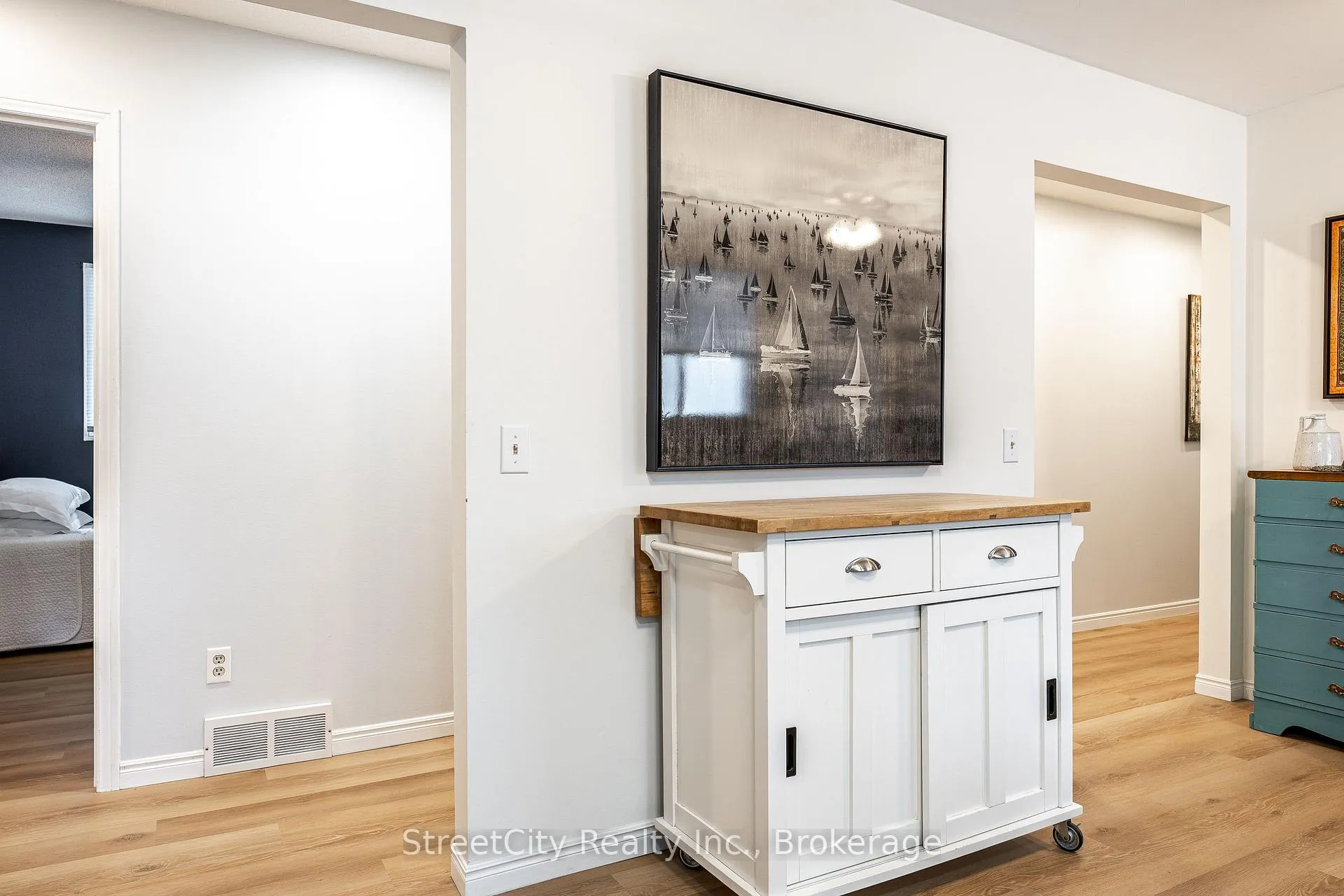 Photo 20 of 525 Albert Street E, Stratford — HOMEH