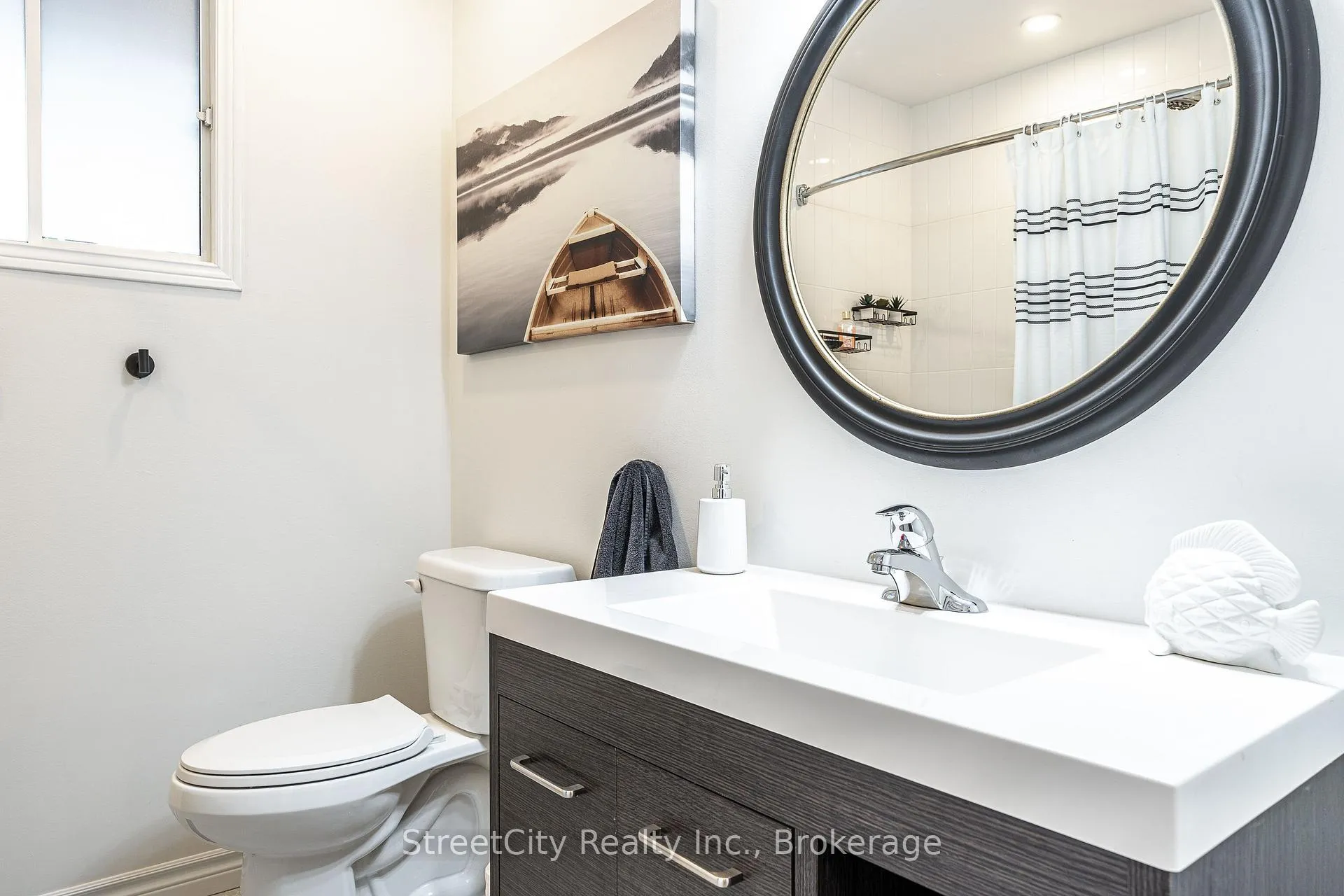 Photo 30 of 525 Albert Street E, Stratford — HOMEH