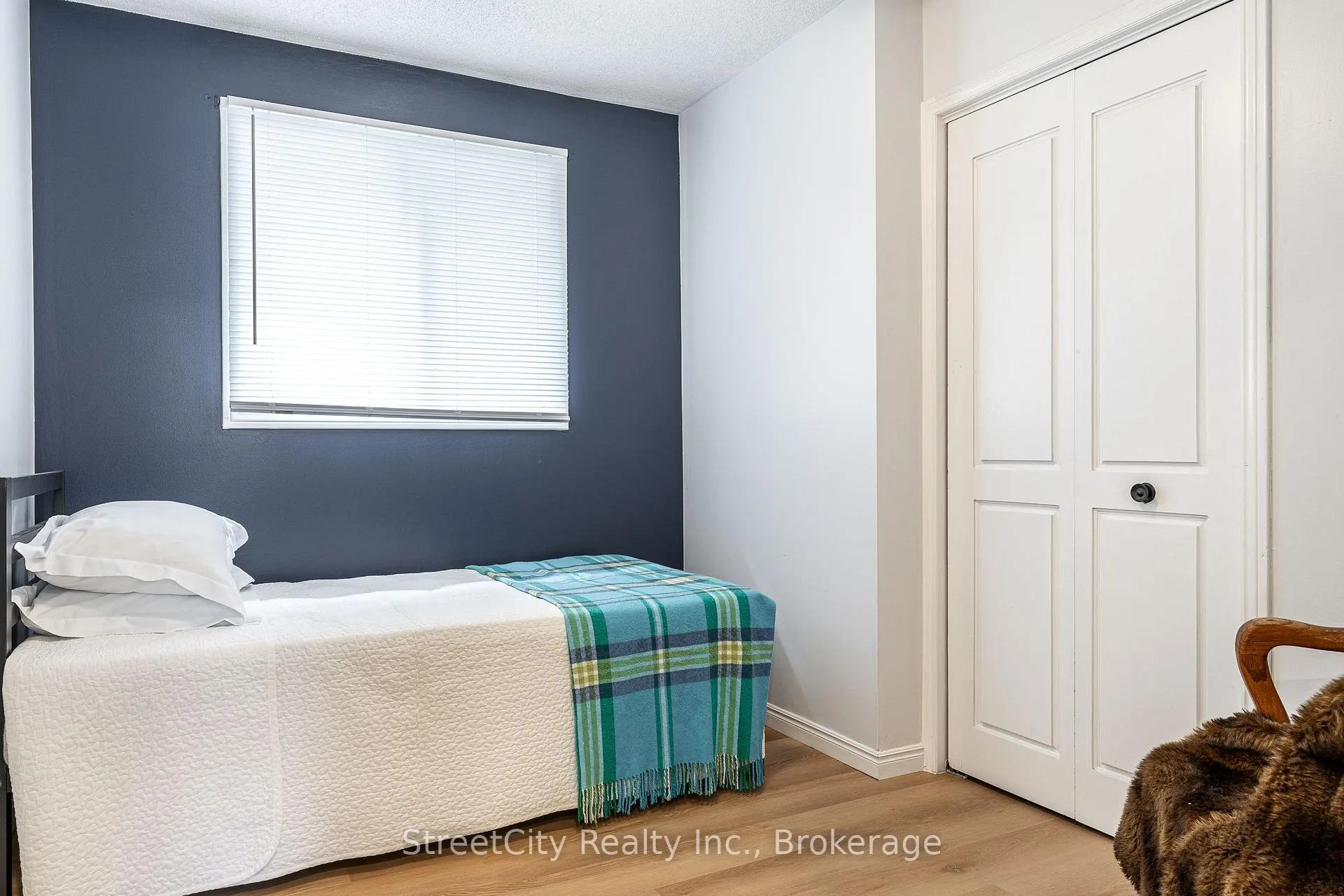 Photo 34 of 525 Albert Street E, Stratford — HOMEH