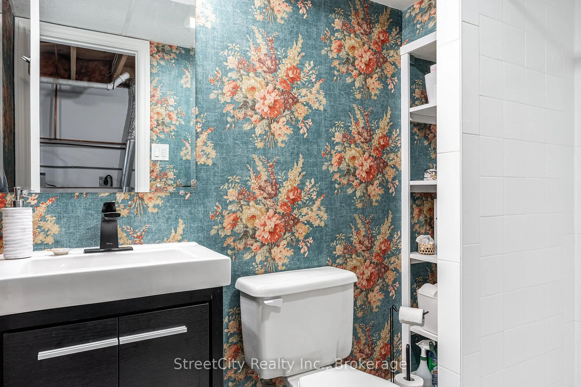 Photo 42 of 525 Albert Street E, Stratford — HOMEH