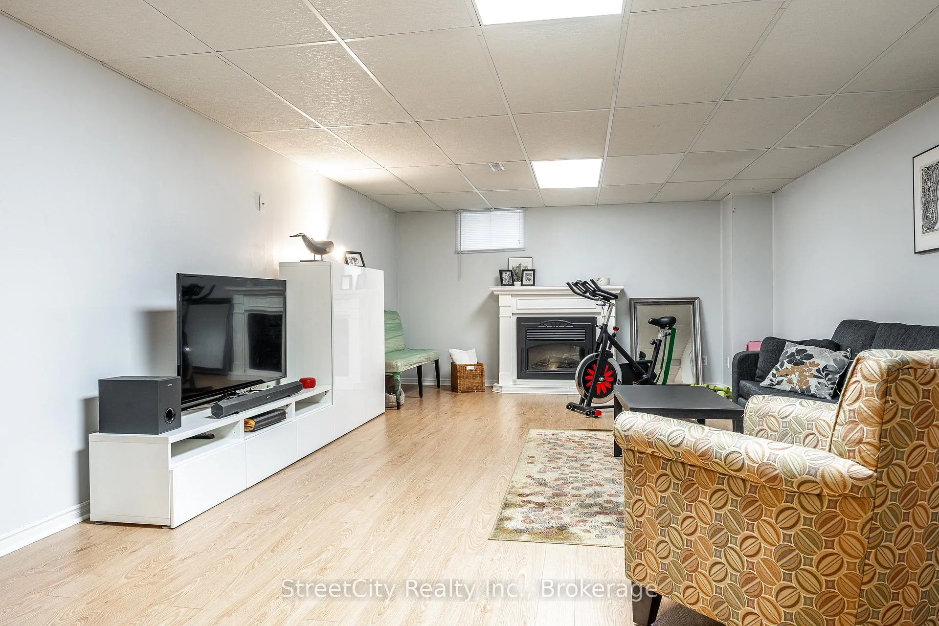 Photo 43 of 525 Albert Street E, Stratford — HOMEH