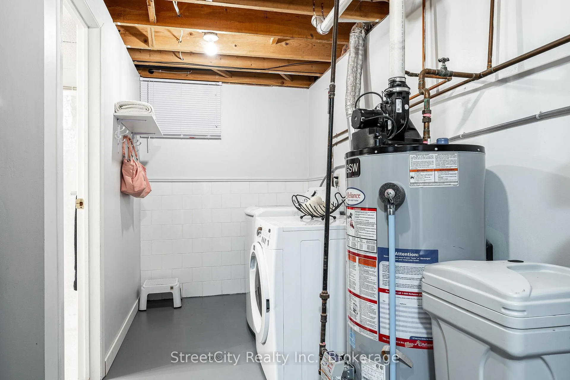Photo 46 of 525 Albert Street E, Stratford — HOMEH