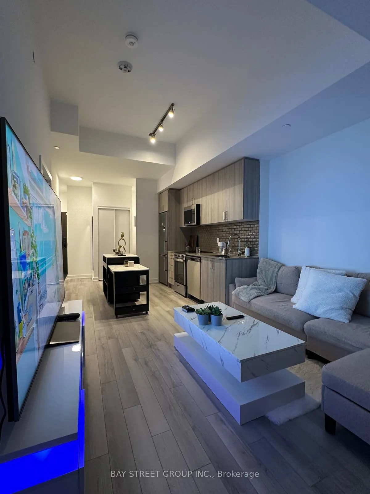 Photo 7 of Unit 731, 1005 Dundas Street E, Oakville, Joshua Meadows — HOMEH