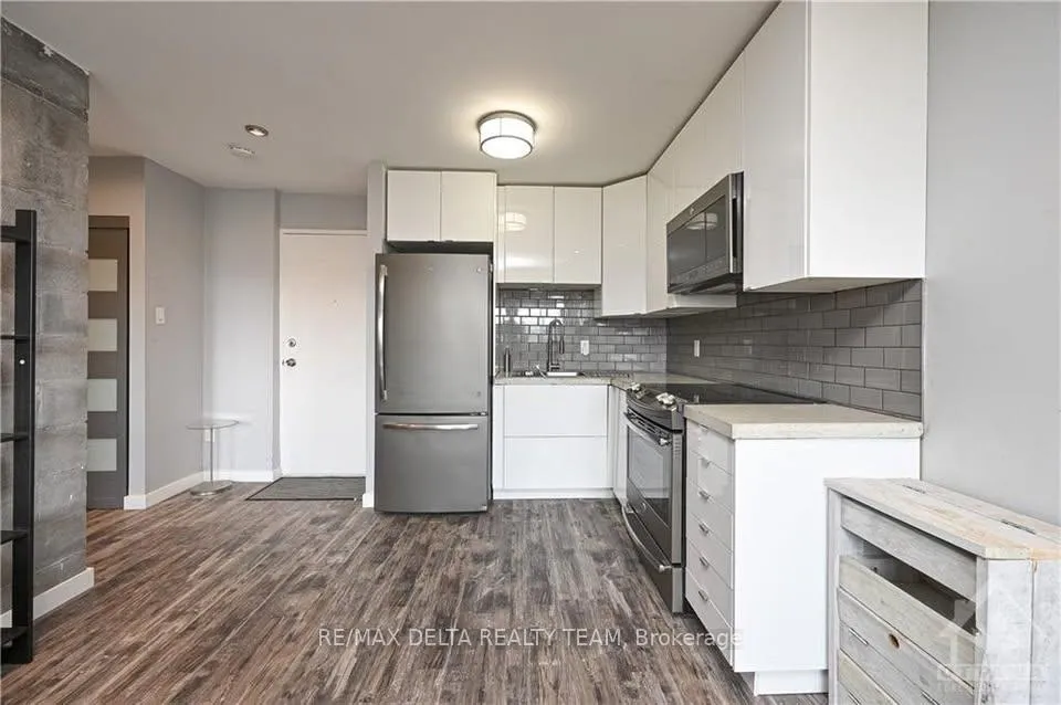 Photo 5 of Unit 104, 2041 Arrowsmith Drive, Ottawa, Beacon Hill South — HOMEH