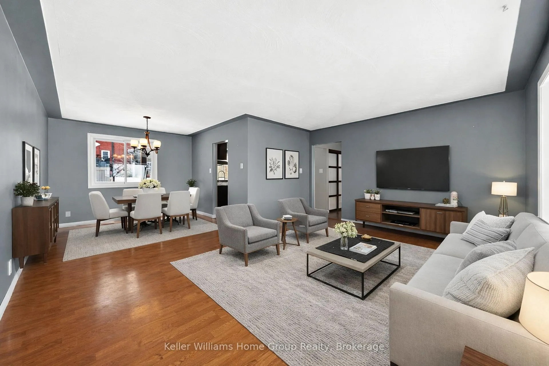 Photo 9 of 4 Torrance Crescent, Guelph, Exhibition Park — HOMEH