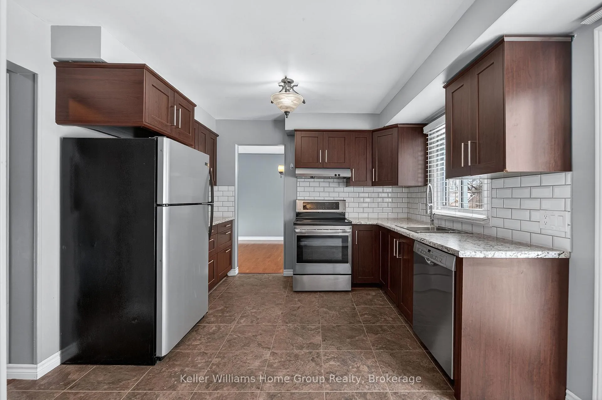 Photo 17 of 4 Torrance Crescent, Guelph, Exhibition Park — HOMEH