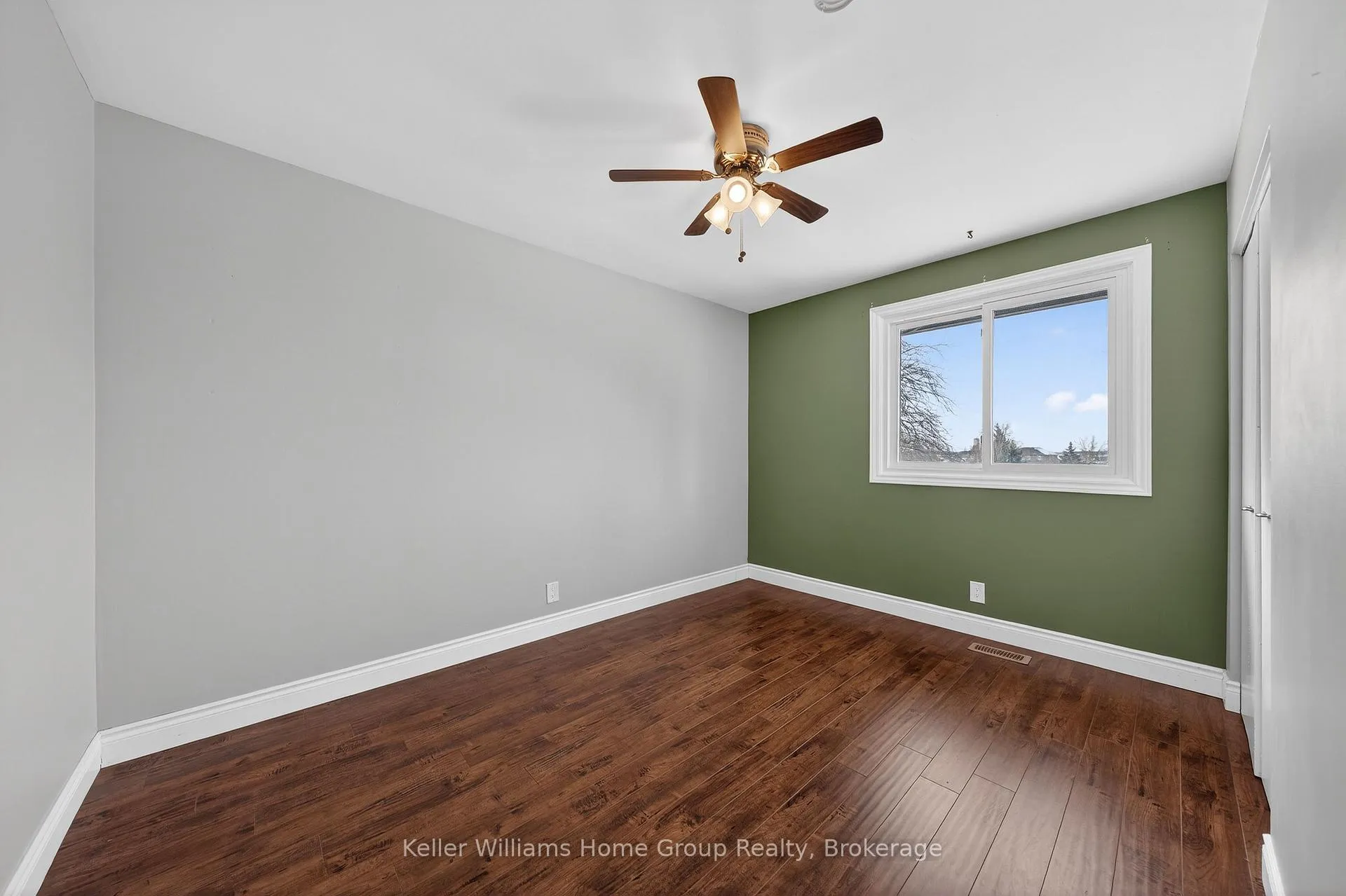 Photo 20 of 4 Torrance Crescent, Guelph, Exhibition Park — HOMEH