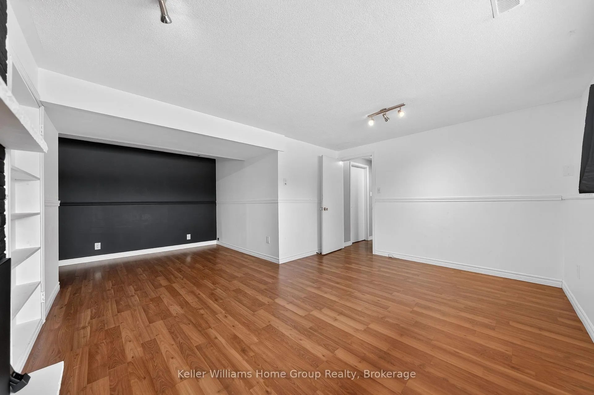 Photo 29 of 4 Torrance Crescent, Guelph, Exhibition Park — HOMEH
