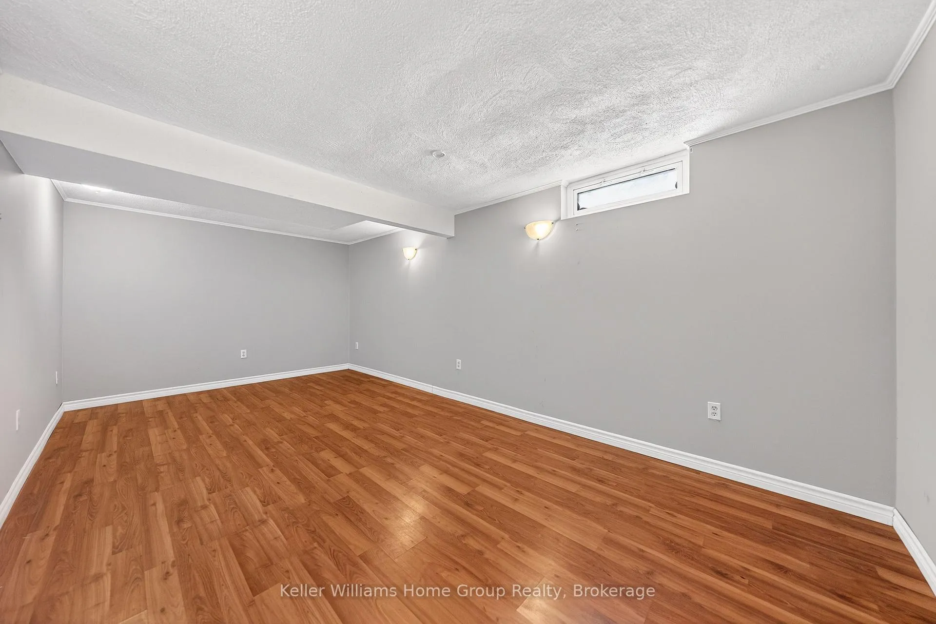Photo 32 of 4 Torrance Crescent, Guelph, Exhibition Park — HOMEH