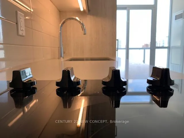 Photo 4 of Unit 2107, 77 Mutual Street, Toronto, Church-Yonge Corridor — HOMEH