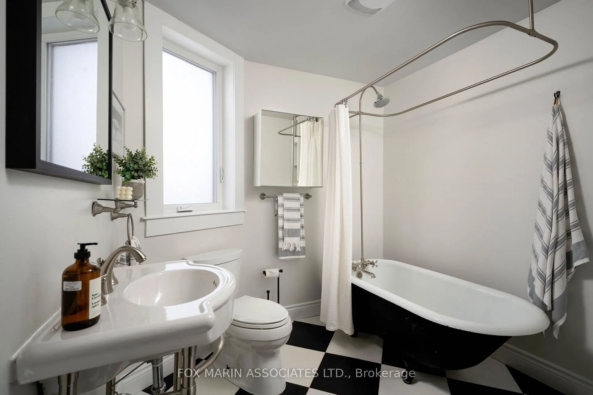 Photo 28 of 126 Roseheath Avenue, Toronto, Woodbine Corridor — HOMEH