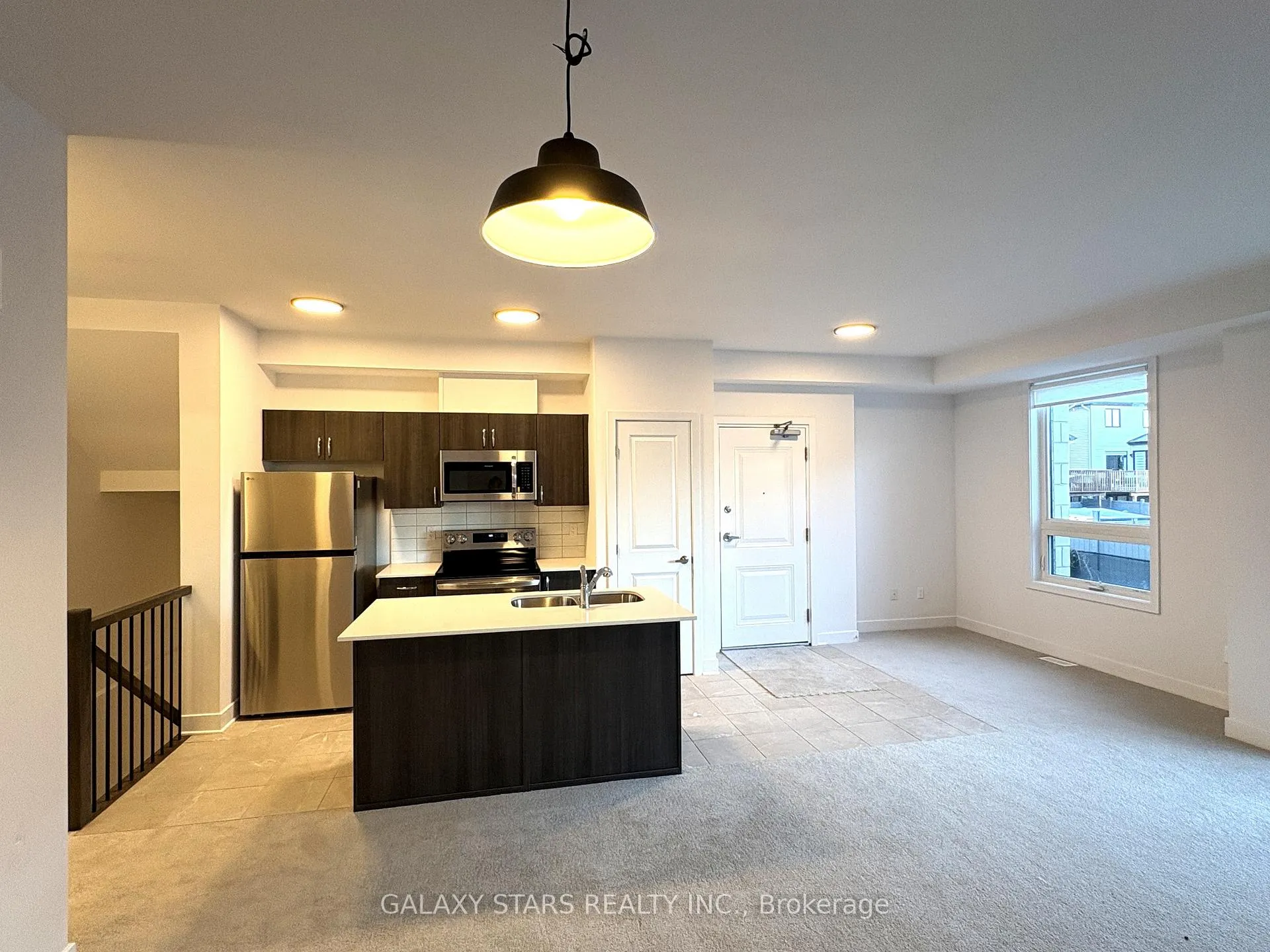 Photo 2 of Unit H, 33 Salamander Way, Ottawa, Blossom Park/Kemp Park/Findlay Creek — HOMEH