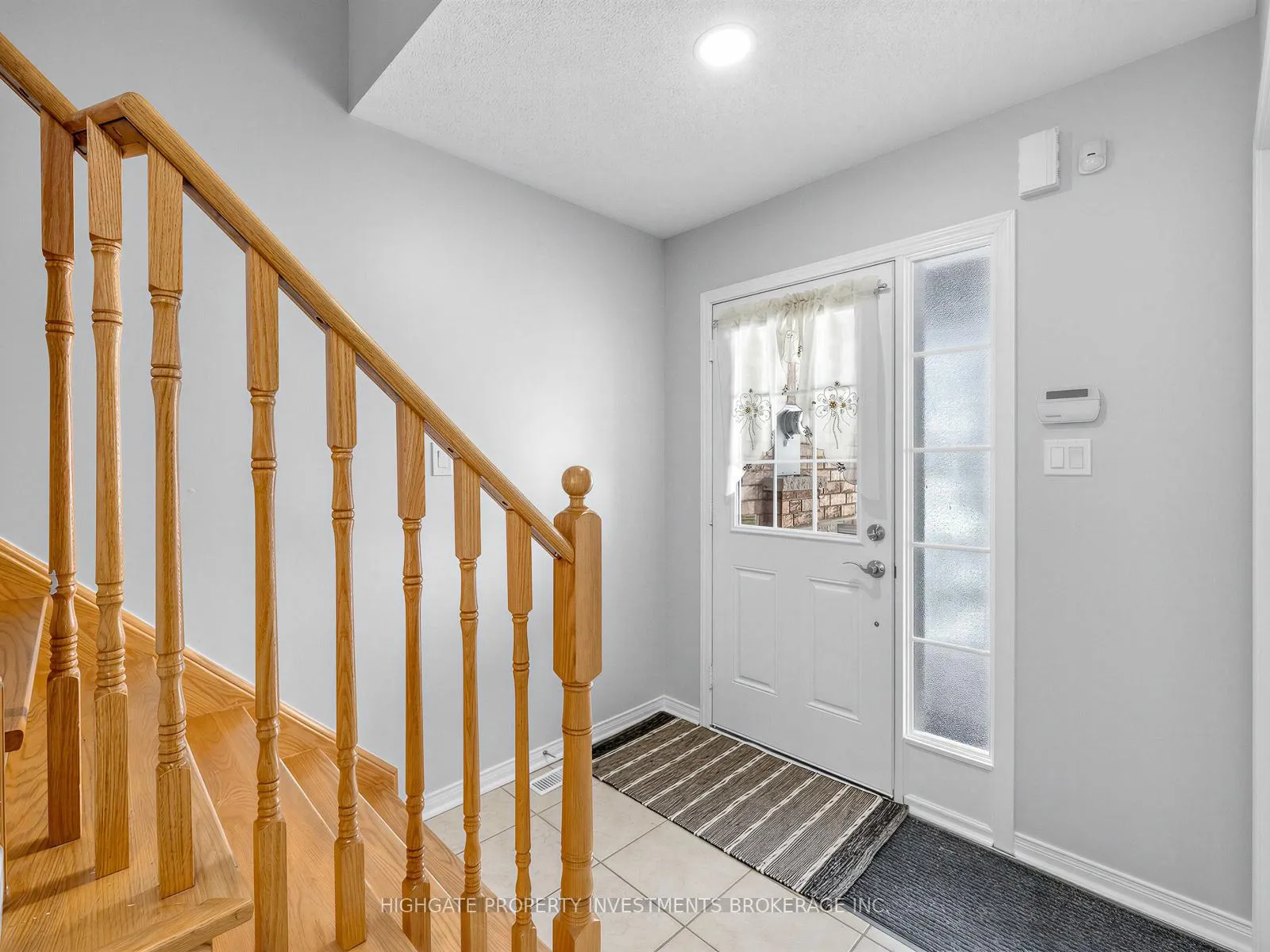 Photo 3 of 55 Todhunter Crescent, Ajax, Northeast Ajax — HOMEH
