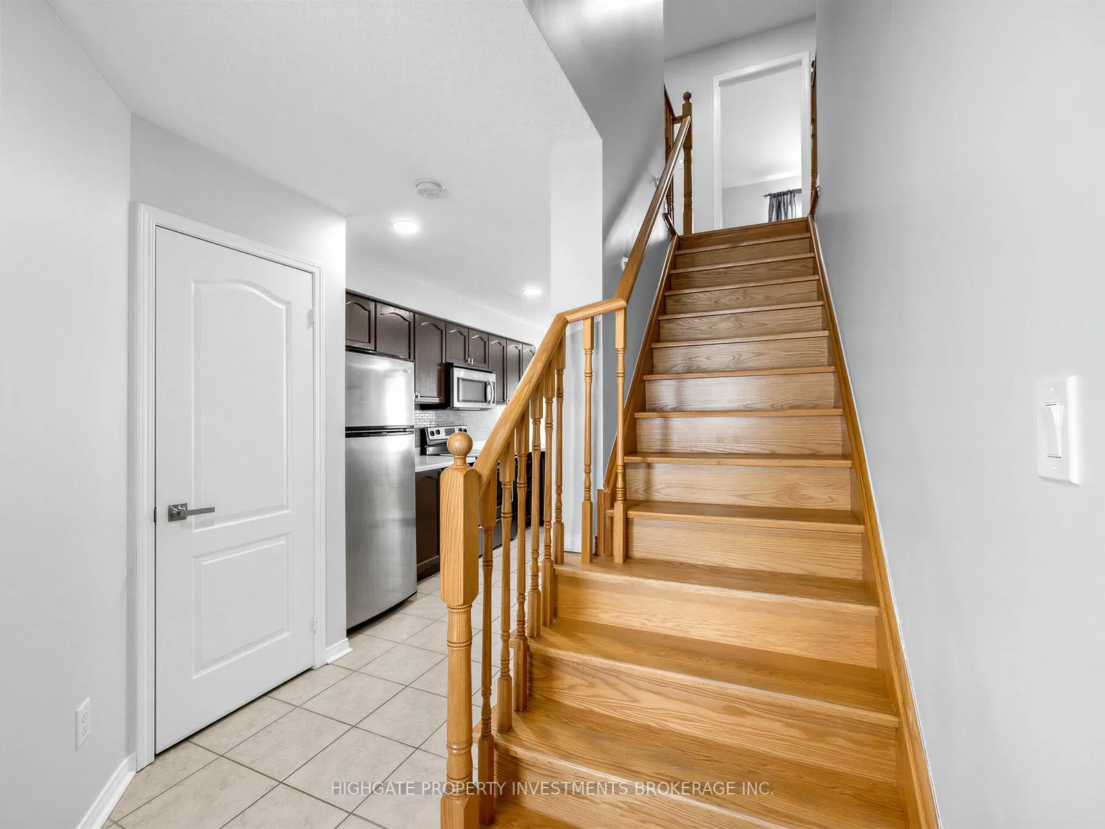 Photo 4 of 55 Todhunter Crescent, Ajax, Northeast Ajax — HOMEH