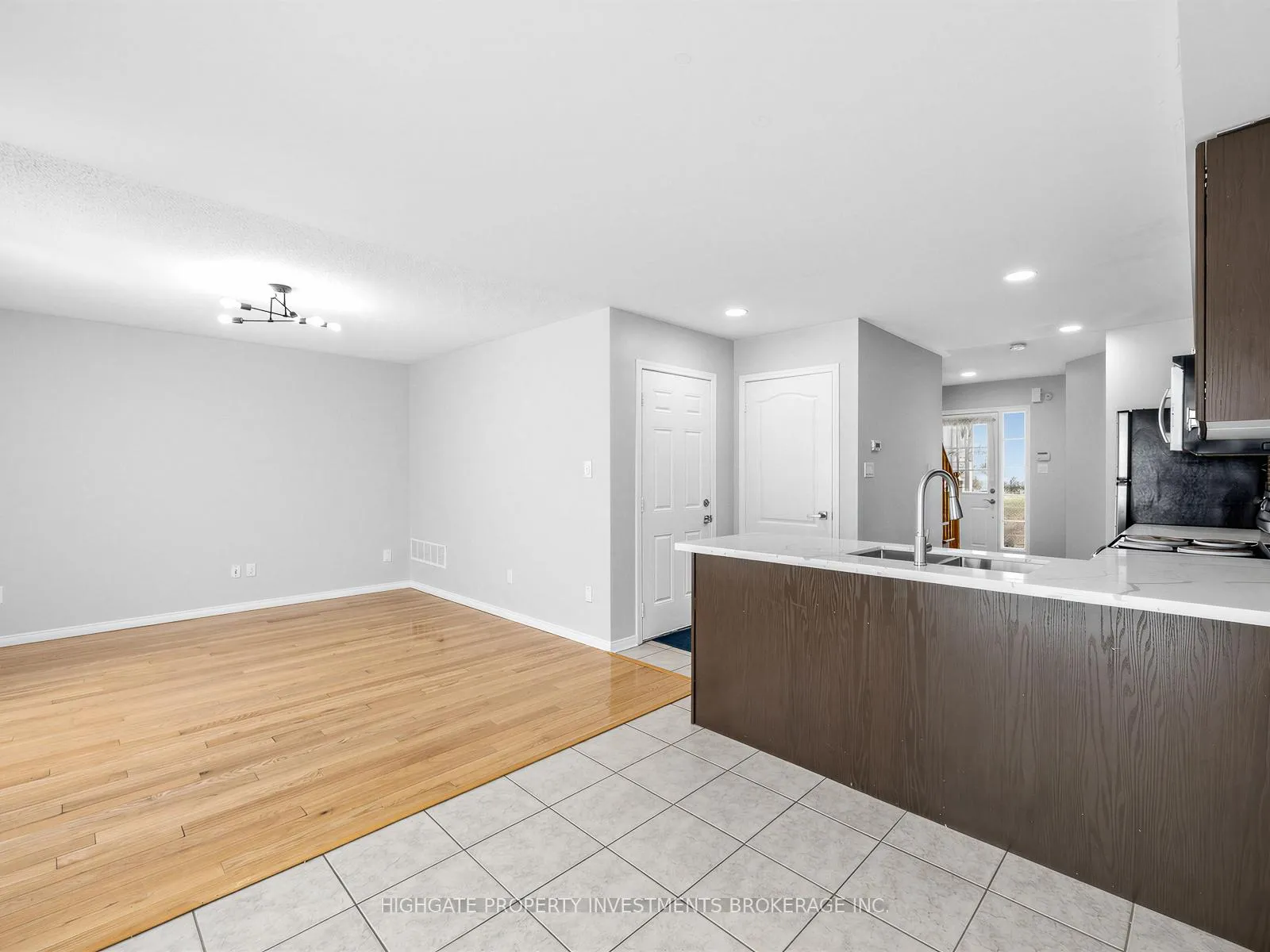 Photo 9 of 55 Todhunter Crescent, Ajax, Northeast Ajax — HOMEH