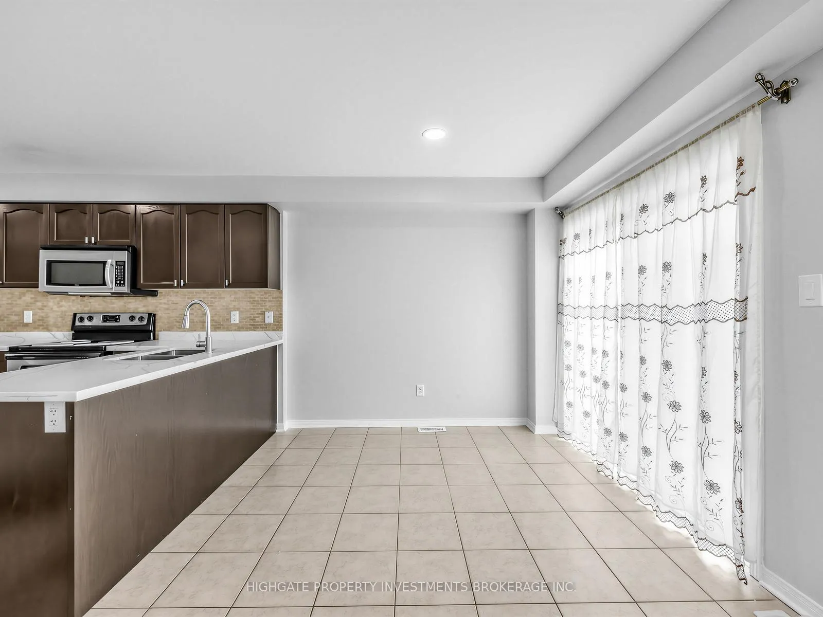 Photo 10 of 55 Todhunter Crescent, Ajax, Northeast Ajax — HOMEH