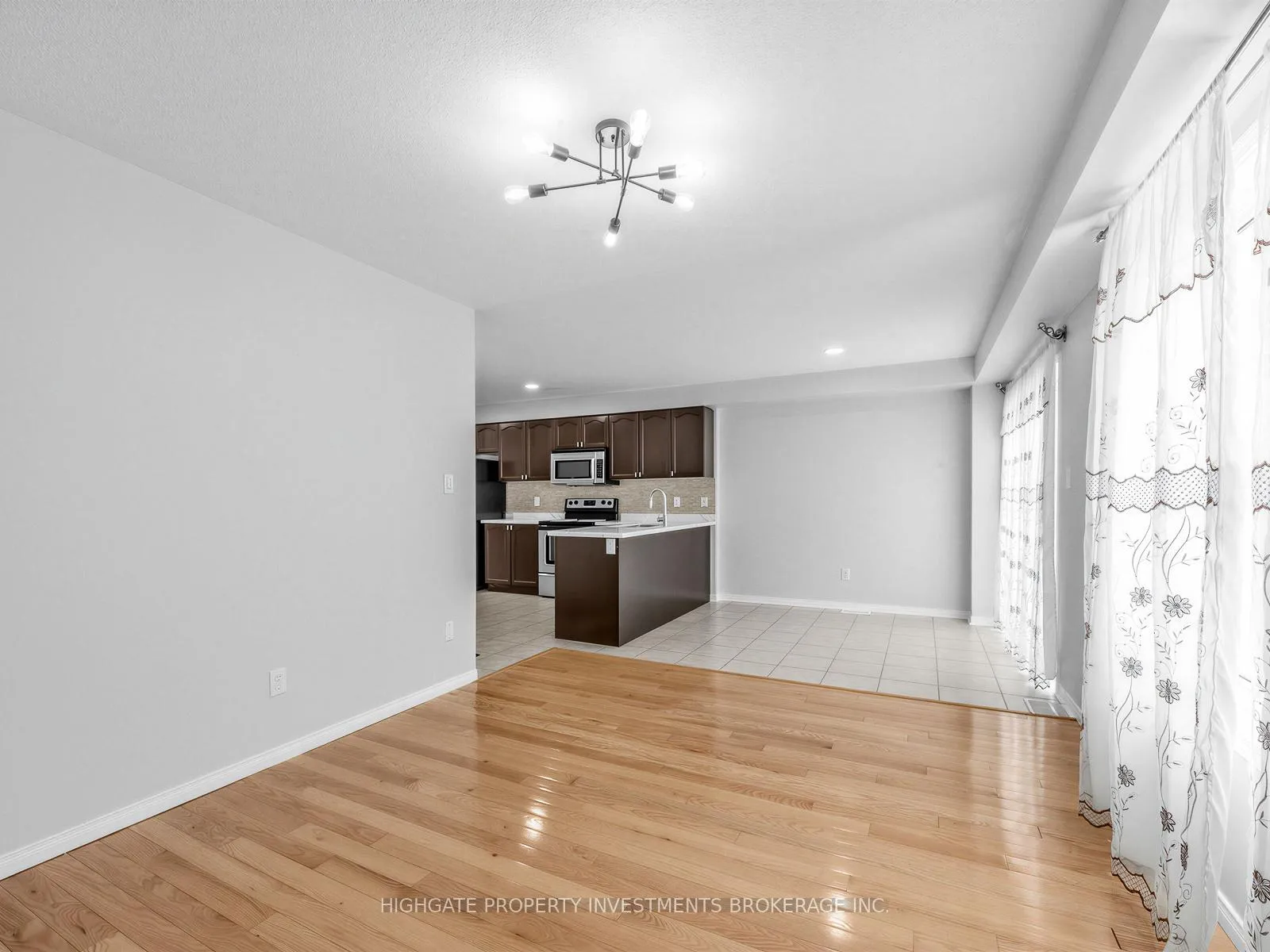 Photo 11 of 55 Todhunter Crescent, Ajax, Northeast Ajax — HOMEH