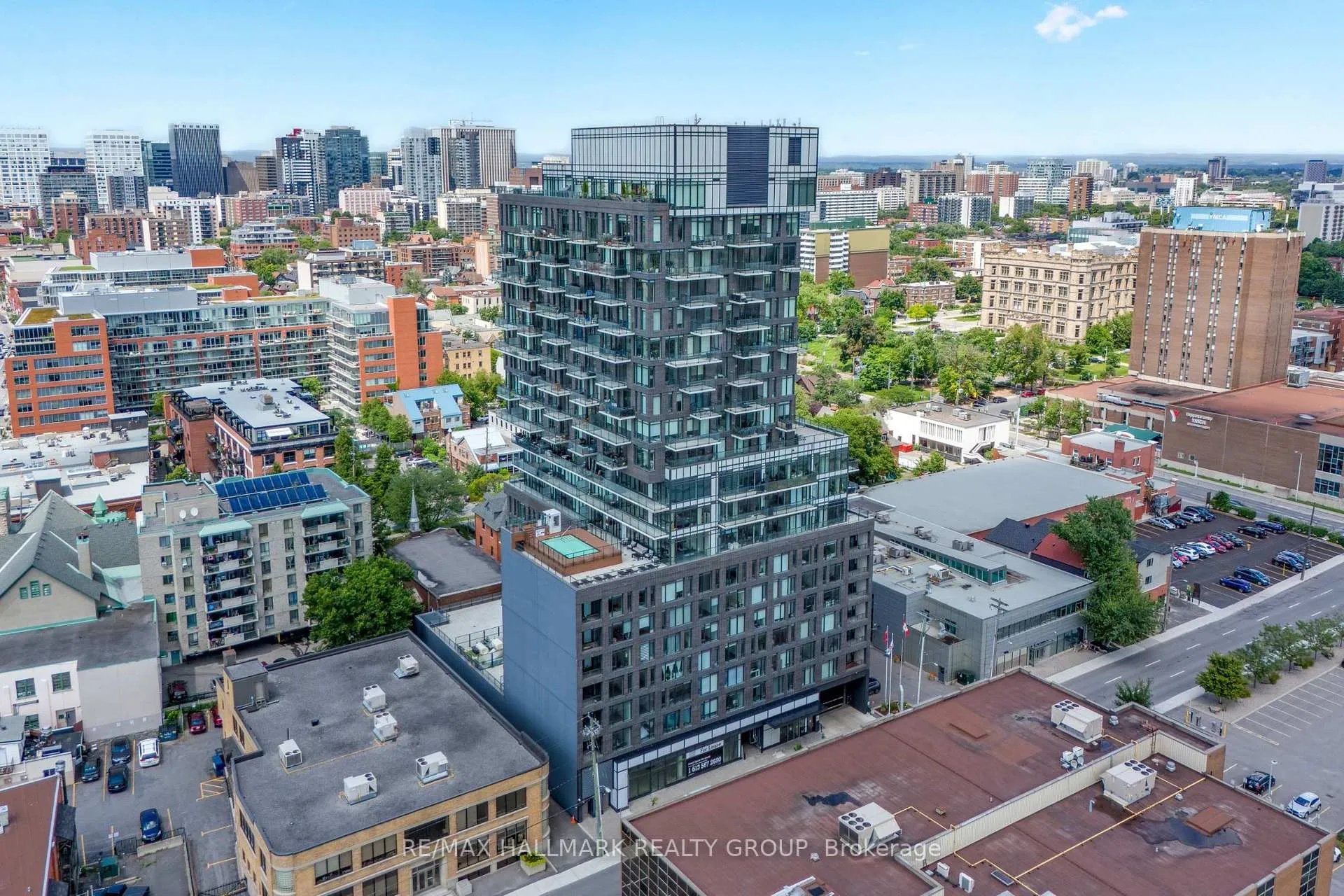 Front of Unit 601, 203 Catherine Street