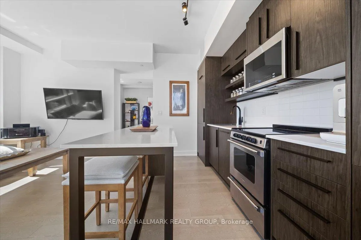 Photo 6 of Unit 713, 560 Rideau Street, Ottawa, Sandy Hill — HOMEH