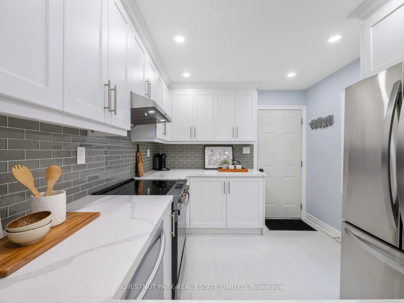 Photo 14 of 7 Weymouth Avenue, Toronto, Crescent Town — HOMEH