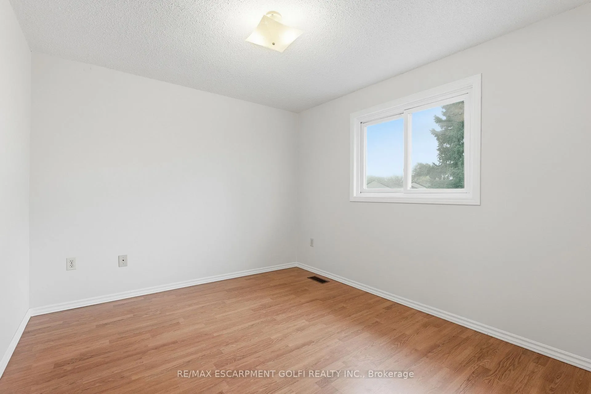 Photo 19 of 28 Bacall Crescent, Hamilton, Berrisfield — HOMEH