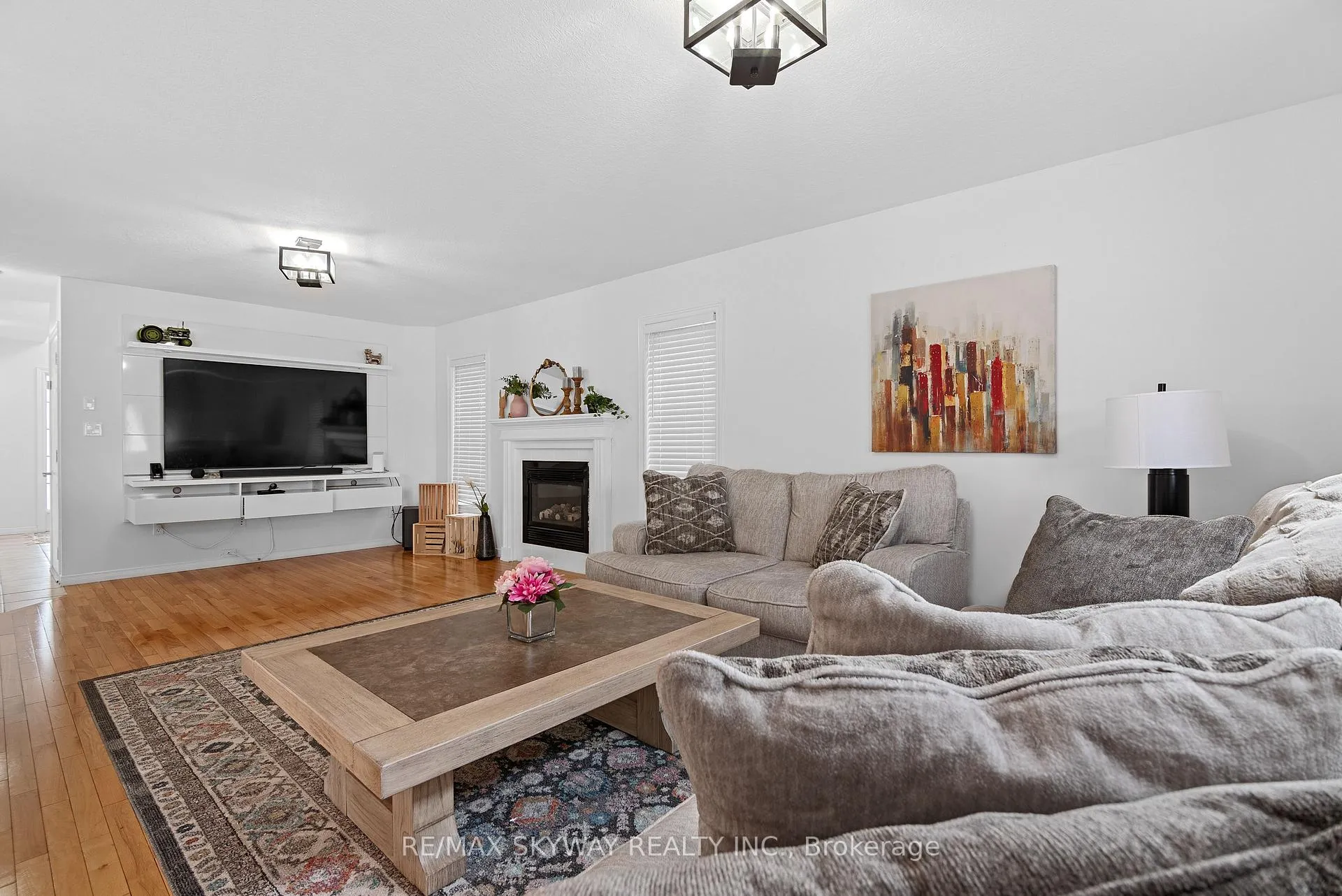 Photo 10 of 116 Severn Drive, Guelph, Grange Road — HOMEH