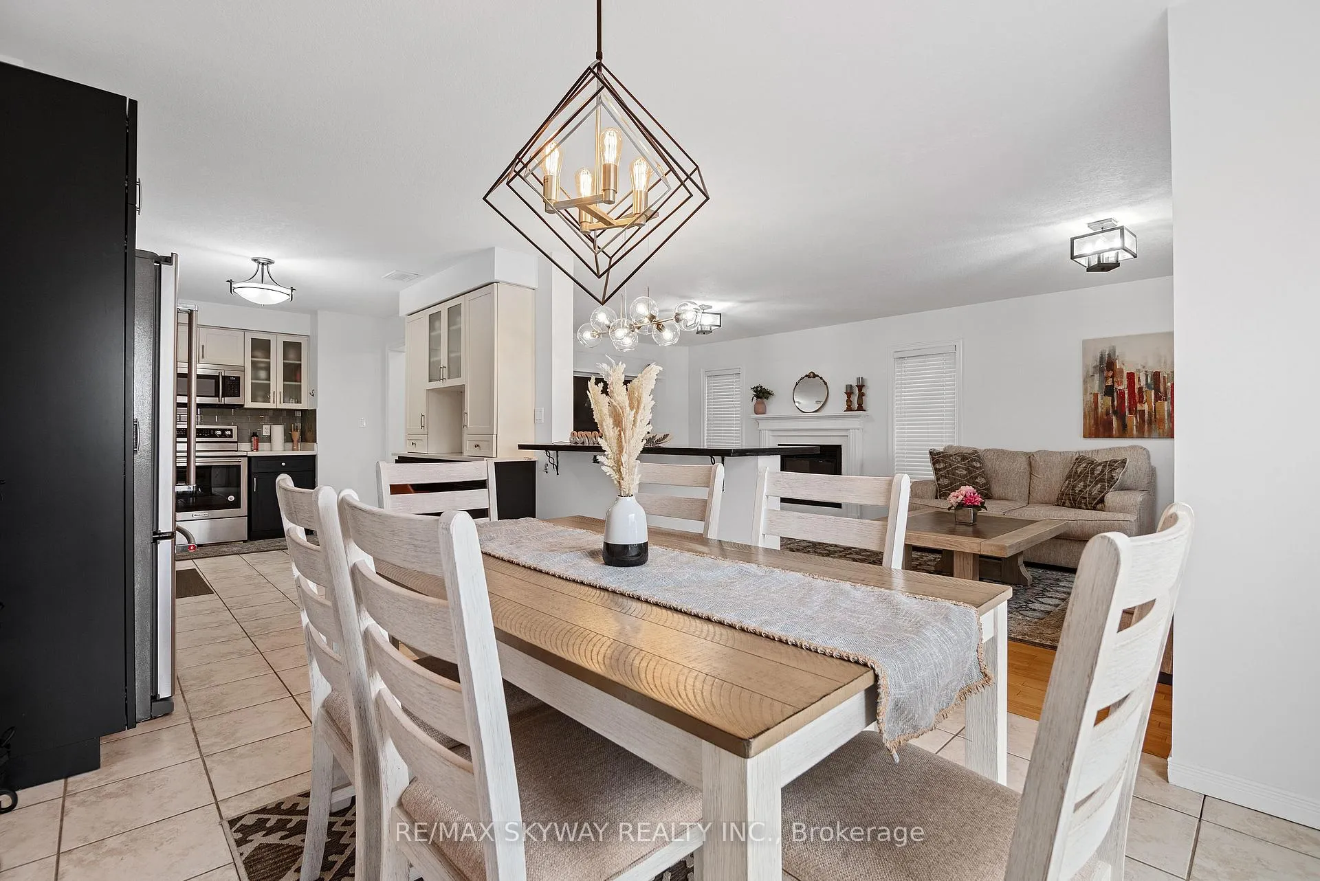 Photo 12 of 116 Severn Drive, Guelph, Grange Road — HOMEH