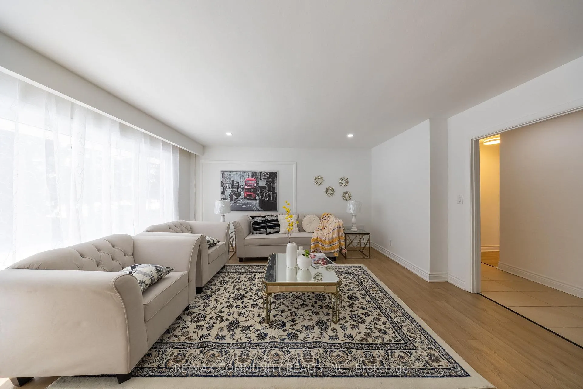 Photo 3 of 180 Severn Street, Oshawa, McLaughlin — HOMEH