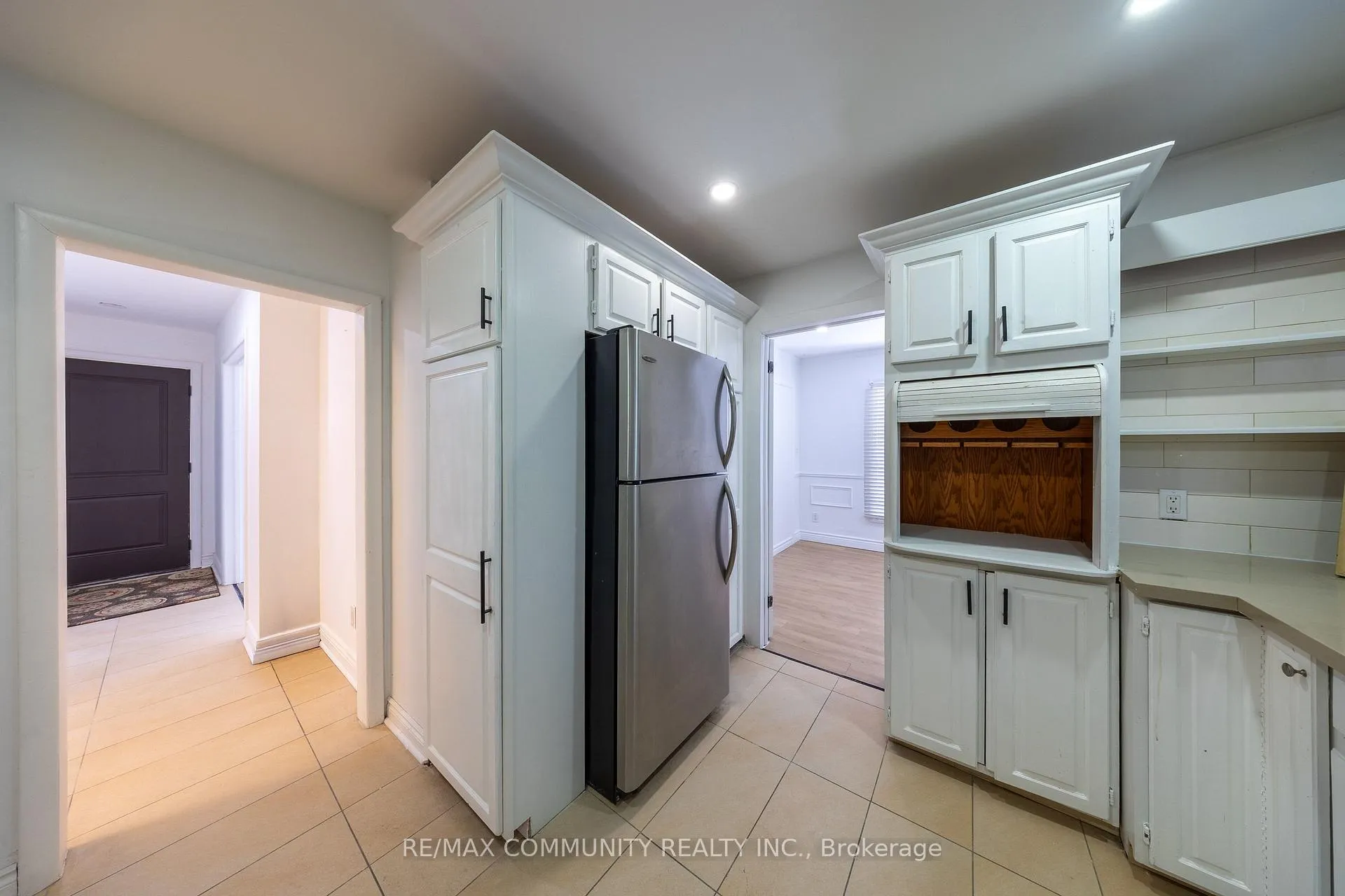 Photo 9 of 180 Severn Street, Oshawa, McLaughlin — HOMEH