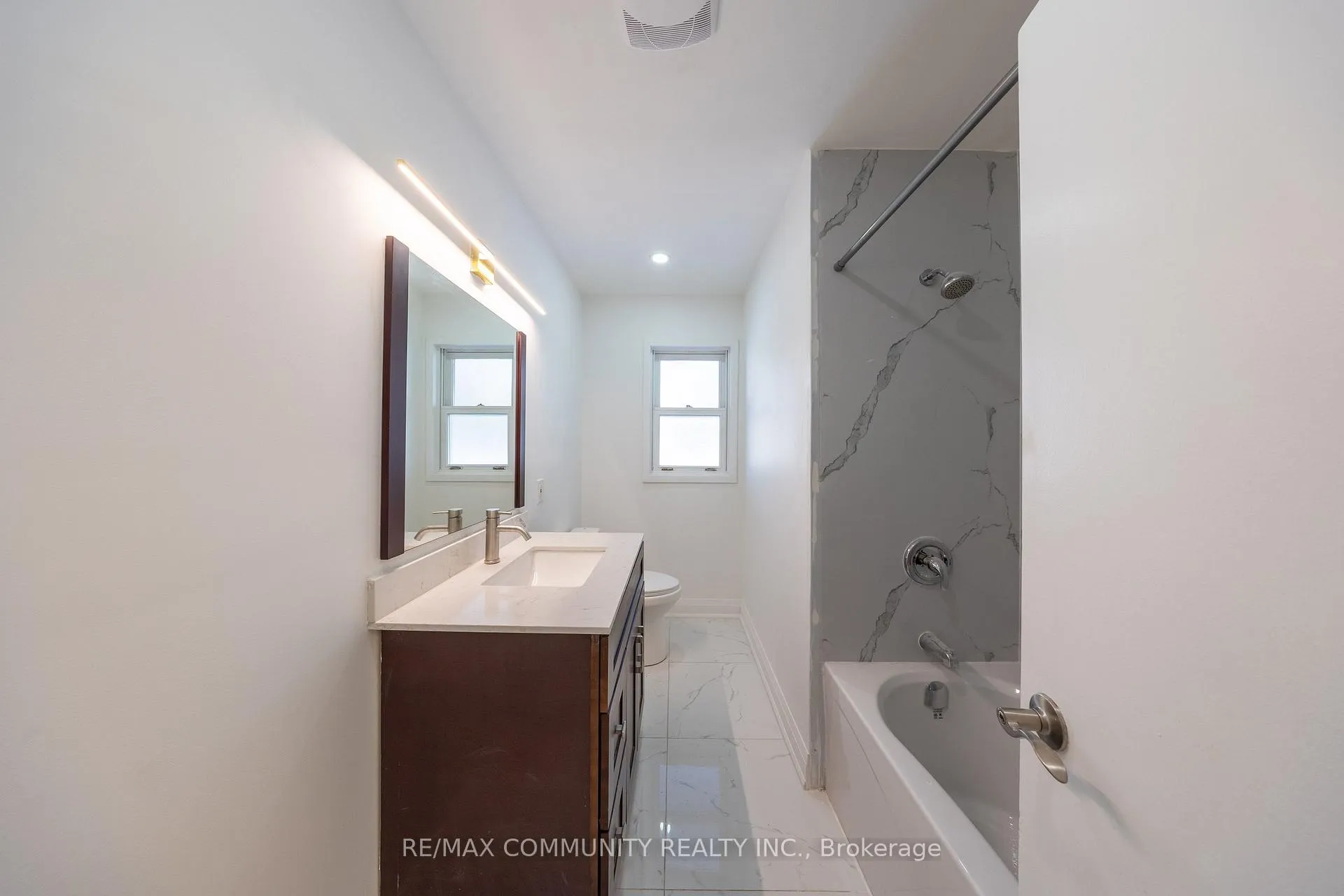 Photo 12 of 180 Severn Street, Oshawa, McLaughlin — HOMEH