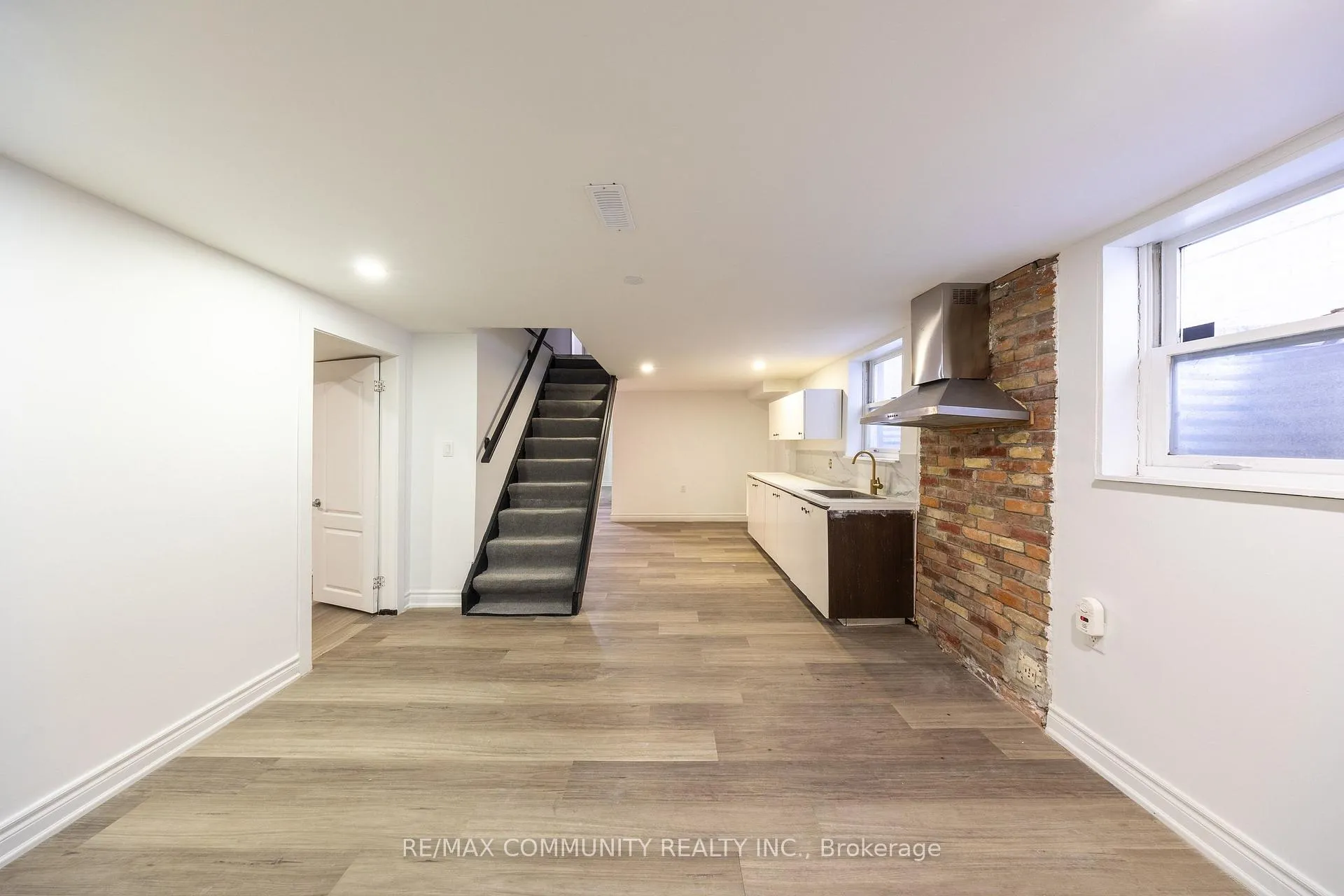 Photo 16 of 180 Severn Street, Oshawa, McLaughlin — HOMEH