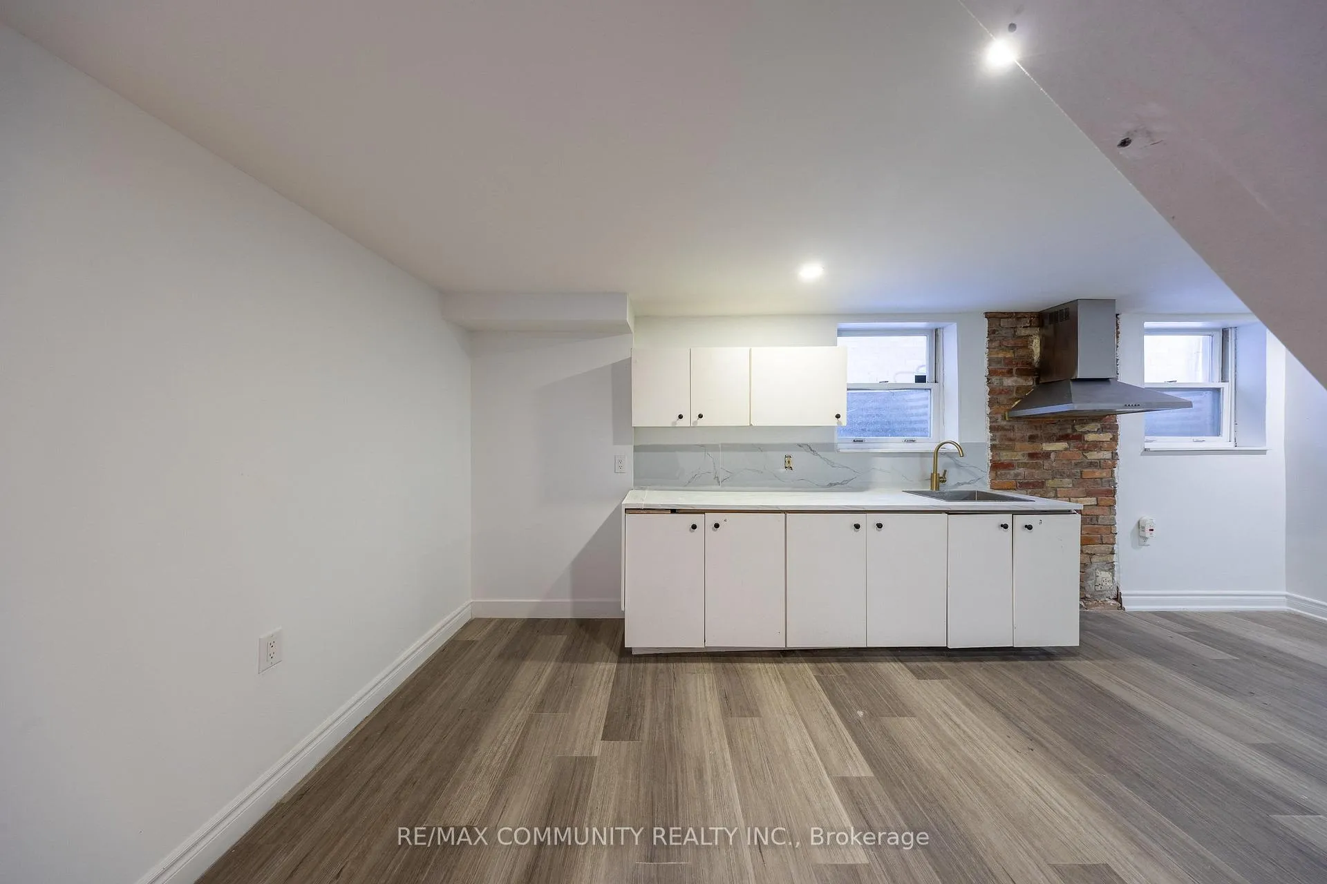 Photo 17 of 180 Severn Street, Oshawa, McLaughlin — HOMEH