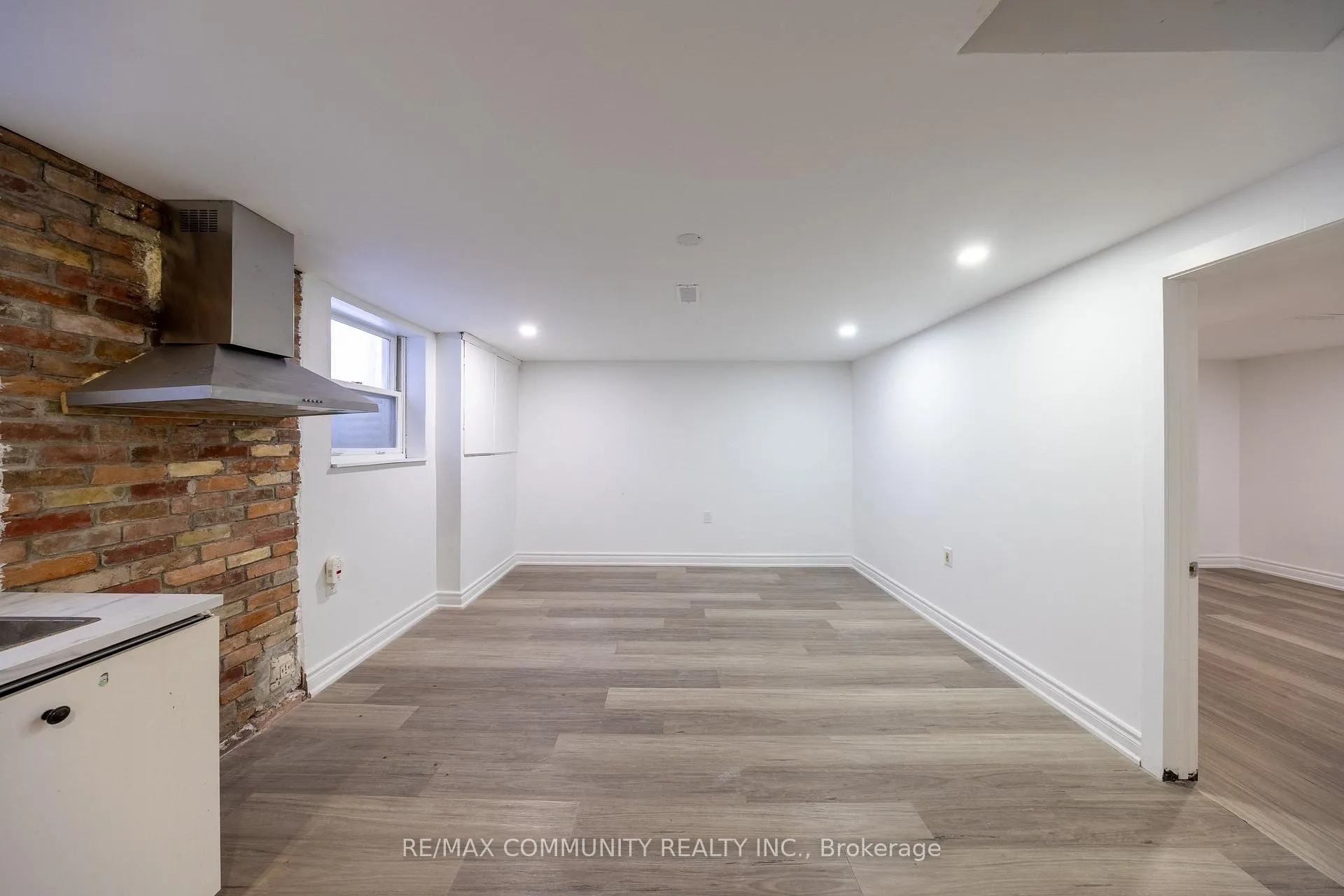 Photo 18 of 180 Severn Street, Oshawa, McLaughlin — HOMEH