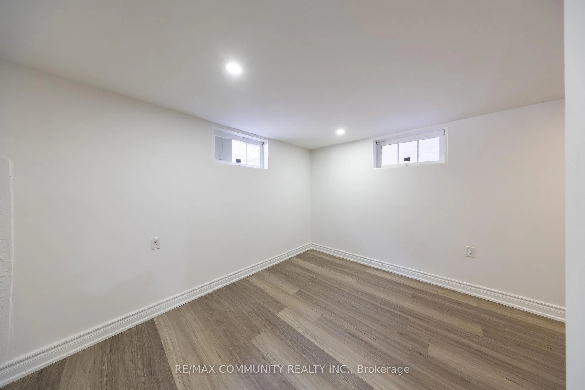 Photo 19 of 180 Severn Street, Oshawa, McLaughlin — HOMEH