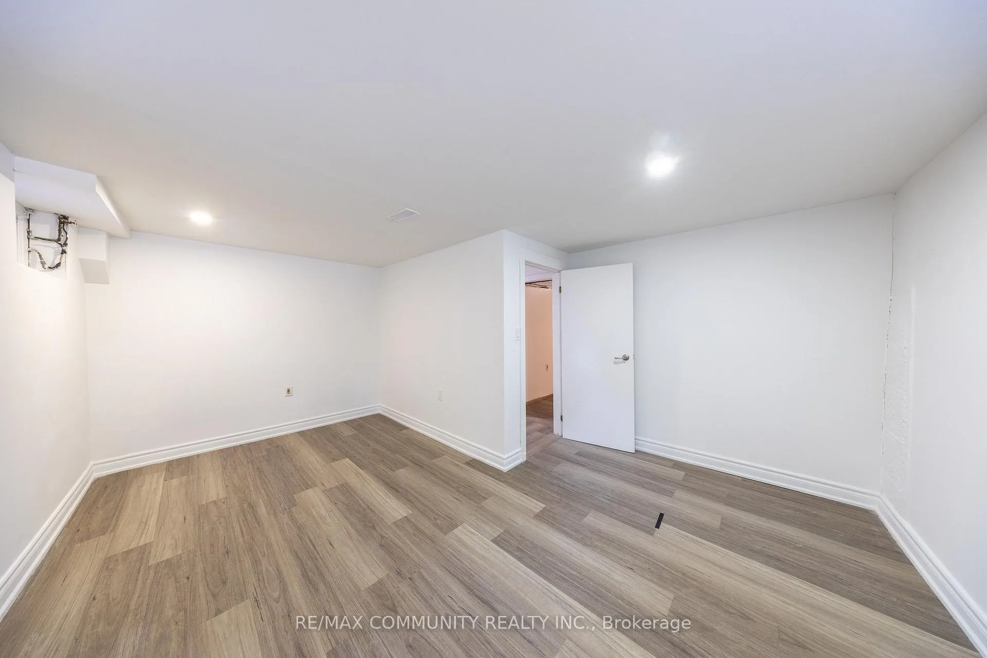 Photo 20 of 180 Severn Street, Oshawa, McLaughlin — HOMEH