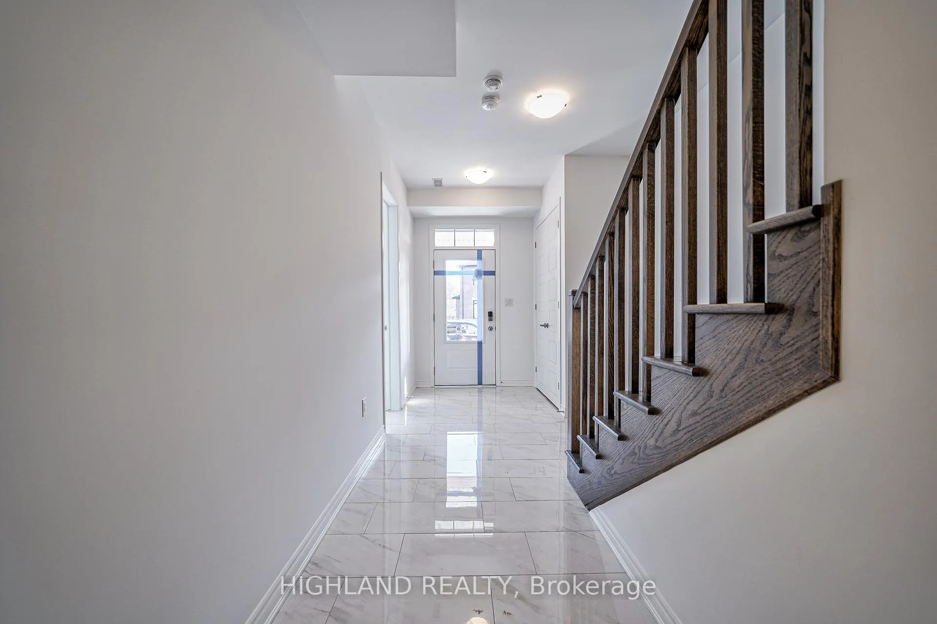 Photo 16 of 141 Settlers Road E, Oakville, Glenorchy — HOMEH