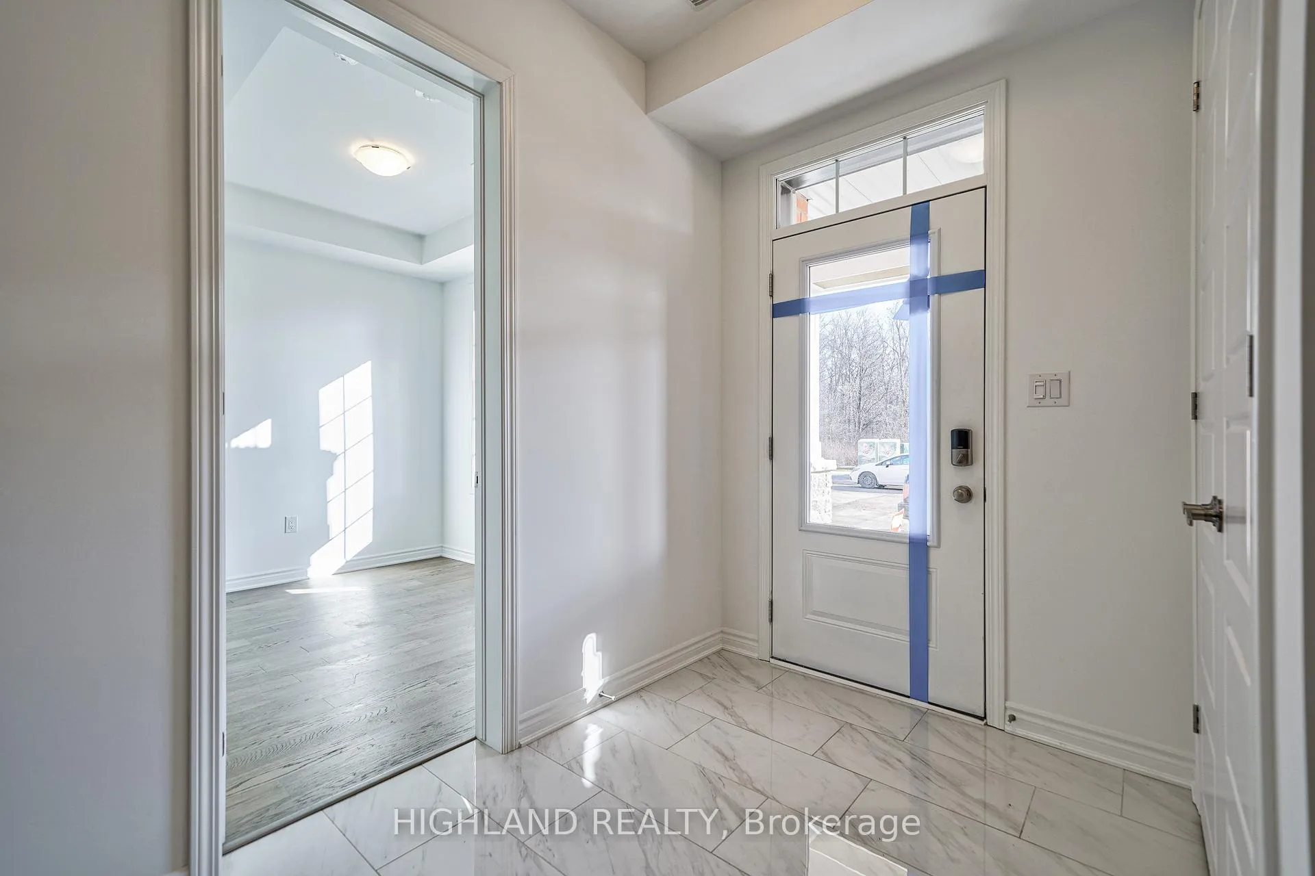Photo 17 of 141 Settlers Road E, Oakville, Glenorchy — HOMEH