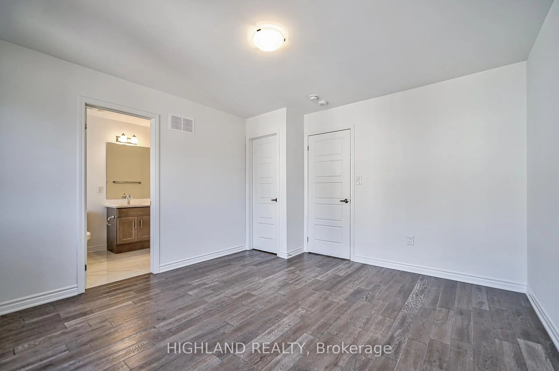 Photo 21 of 141 Settlers Road E, Oakville, Glenorchy — HOMEH