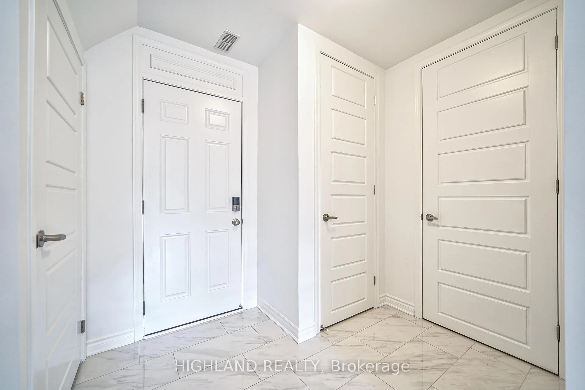 Photo 28 of 141 Settlers Road E, Oakville, Glenorchy — HOMEH