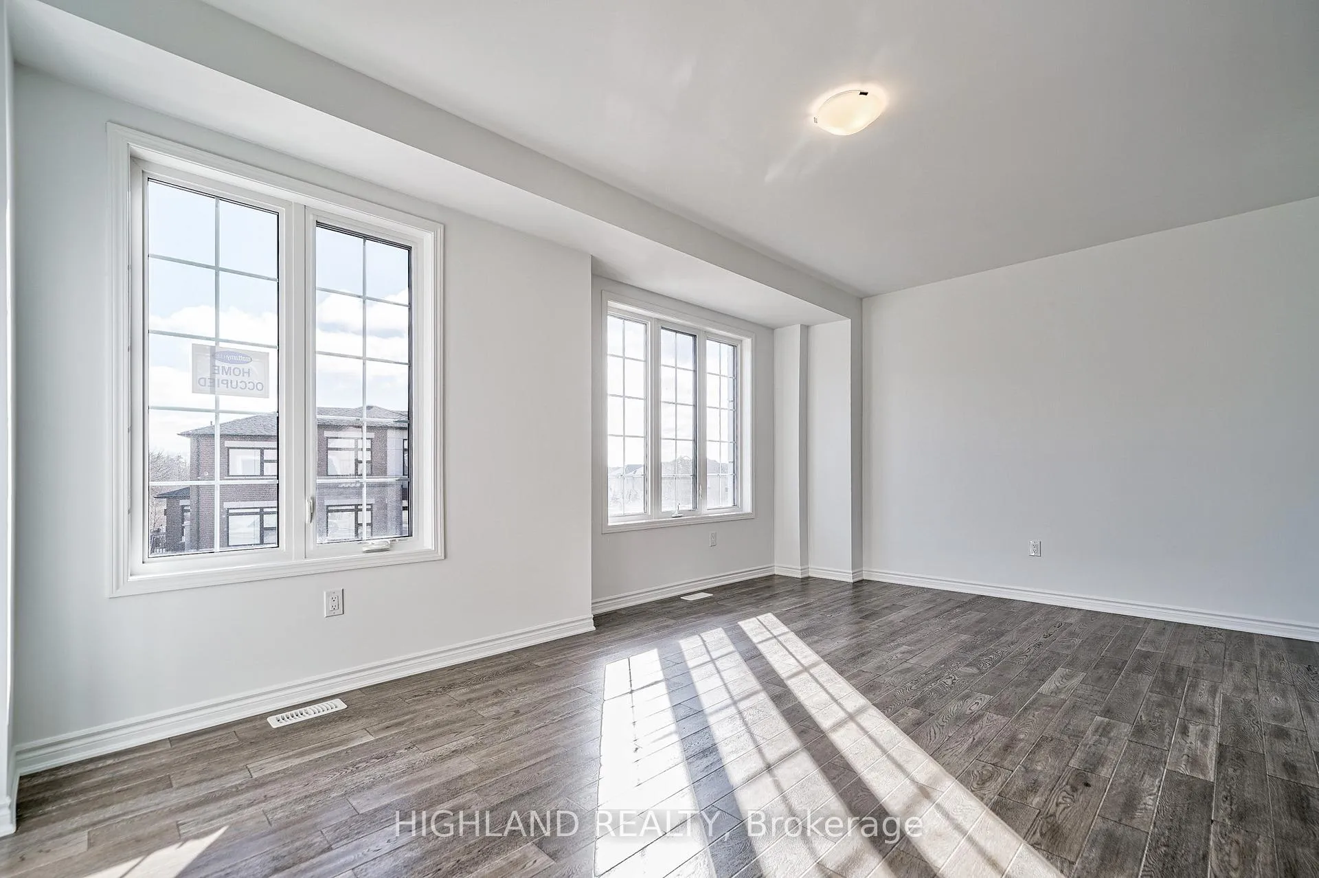 Photo 34 of 141 Settlers Road E, Oakville, Glenorchy — HOMEH
