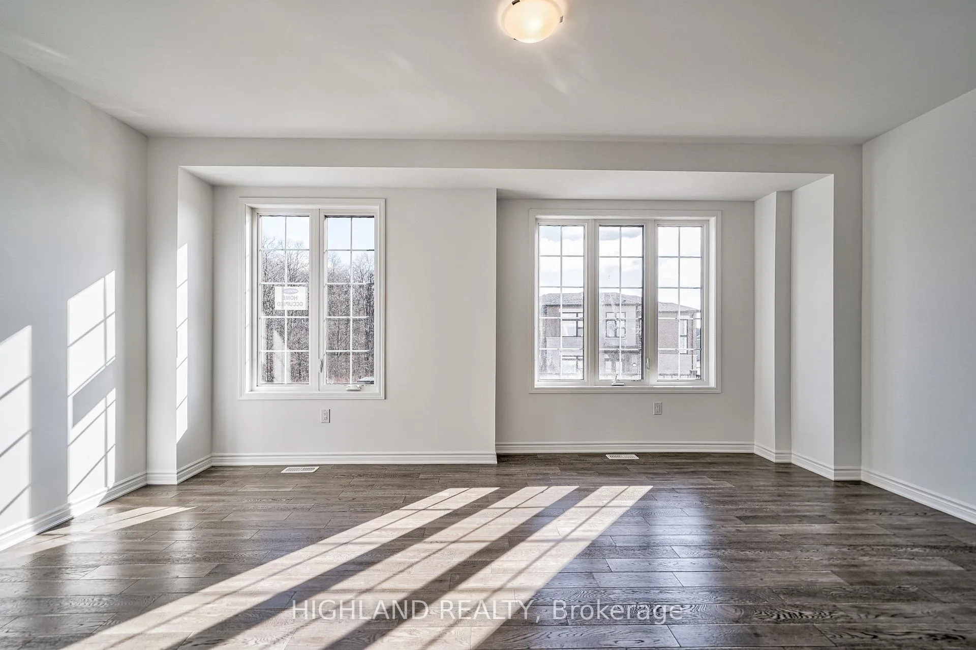 Photo 36 of 141 Settlers Road E, Oakville, Glenorchy — HOMEH