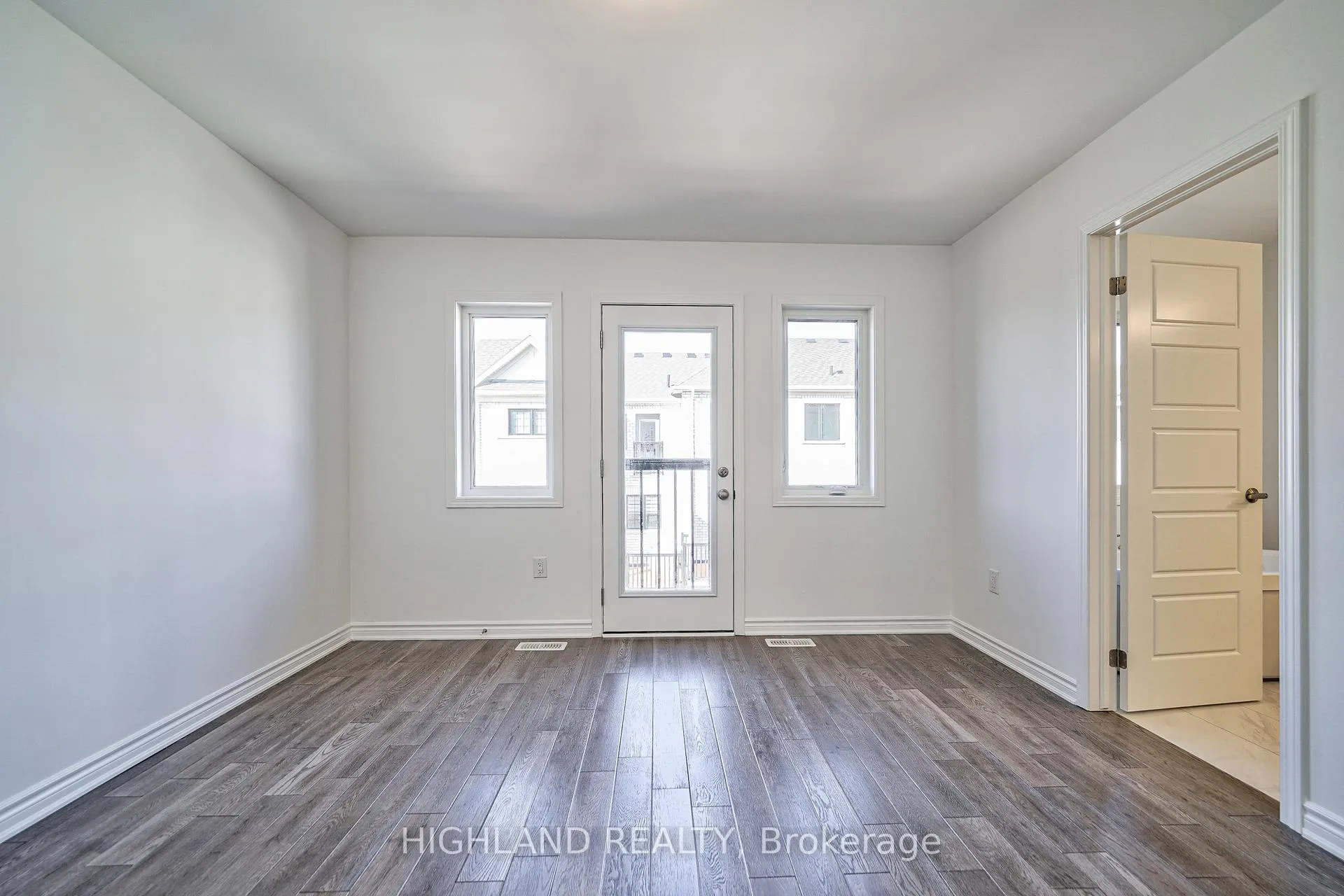 Photo 37 of 141 Settlers Road E, Oakville, Glenorchy — HOMEH