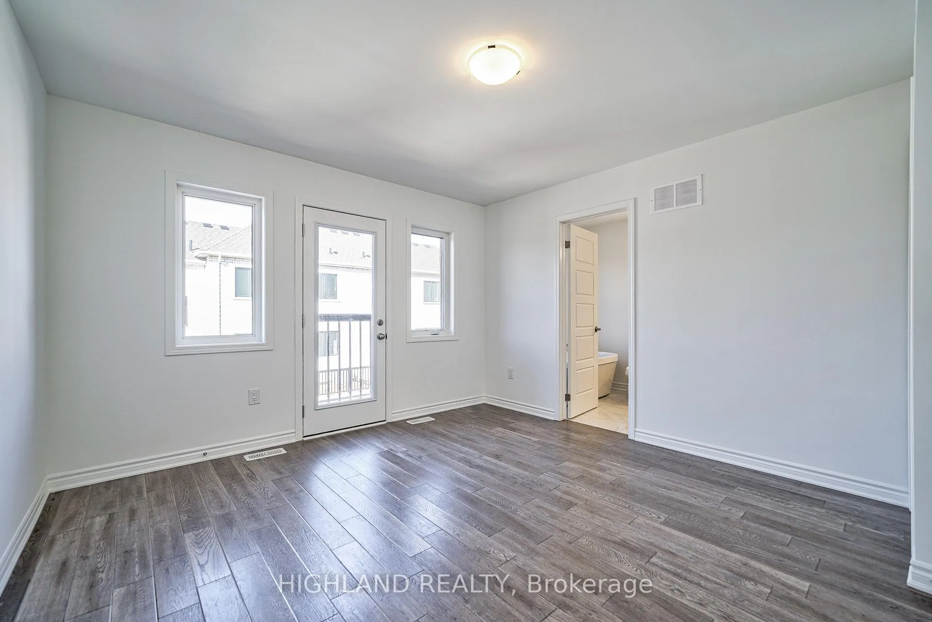 Photo 40 of 141 Settlers Road E, Oakville, Glenorchy — HOMEH