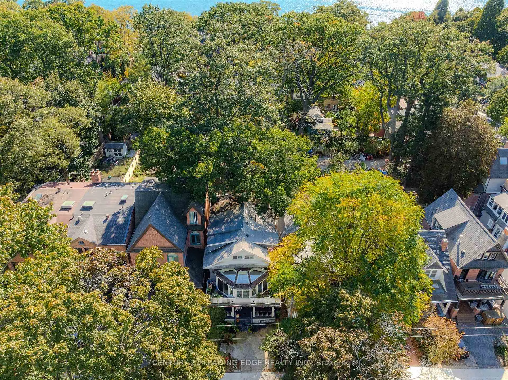 Photo 3 of 9 Balmy Avenue, Toronto, The Beaches — HOMEH