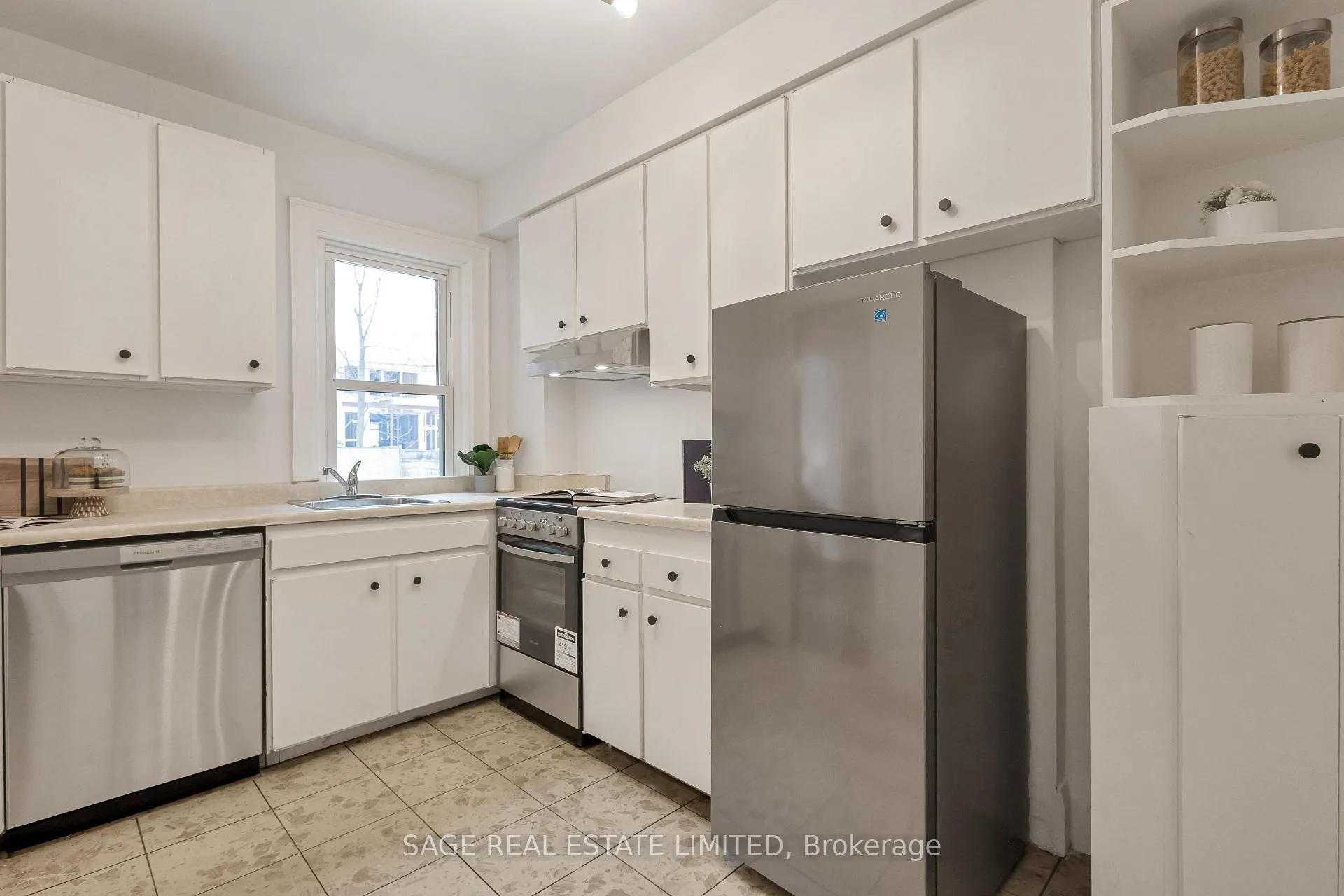Photo 11 of 99 Albertus Avenue, Toronto, Lawrence Park South — HOMEH